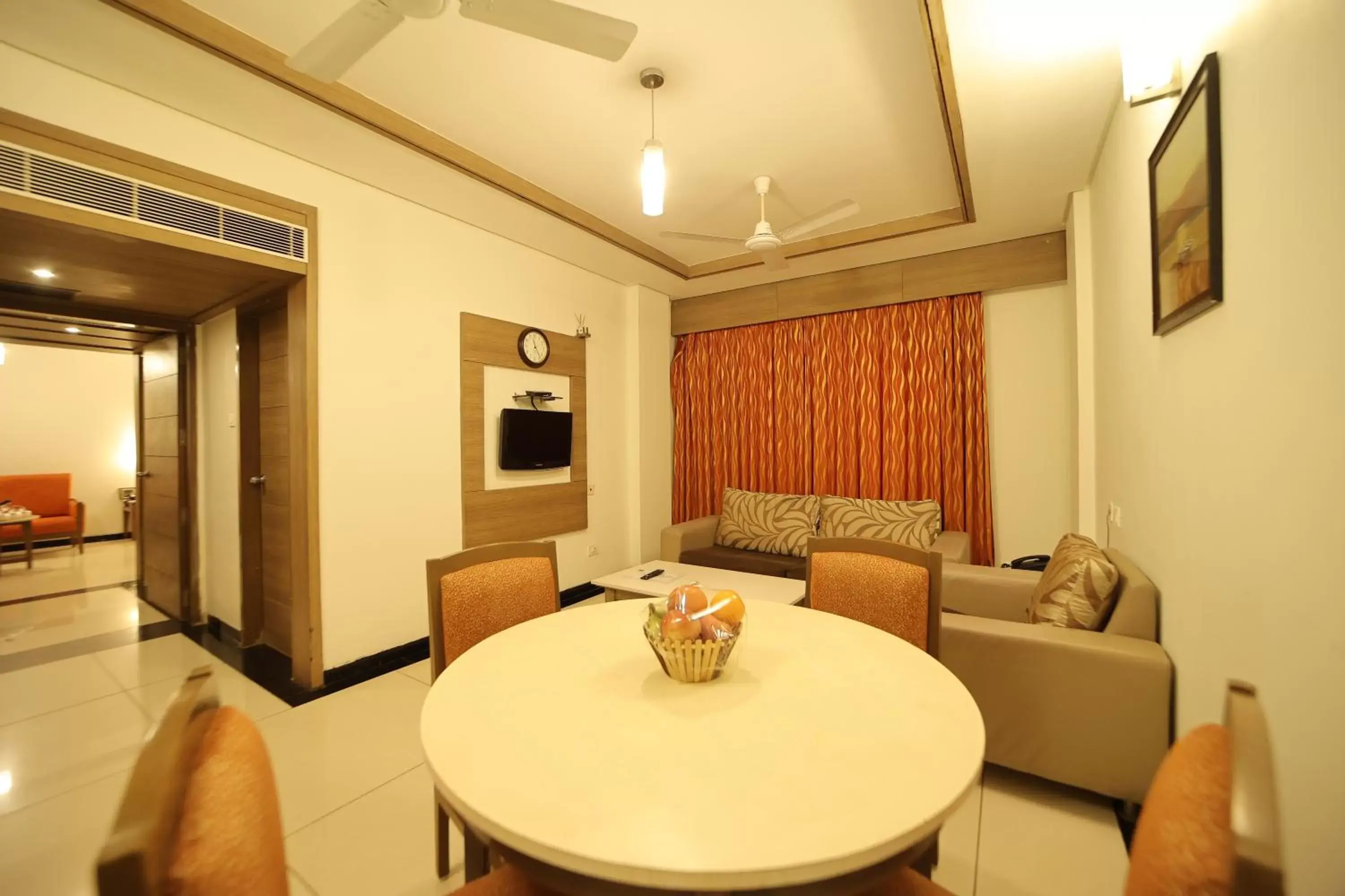 Living room, Seating Area in Clinton Park Inn