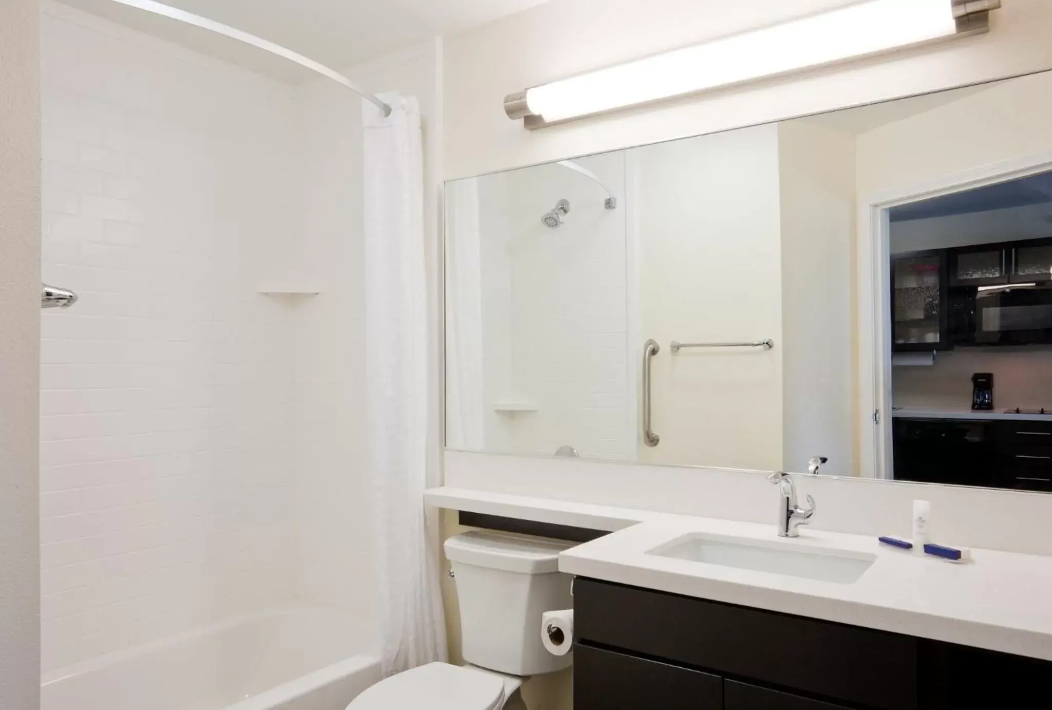 Photo of the whole room, Bathroom in Candlewood Suites Dickinson, an IHG Hotel