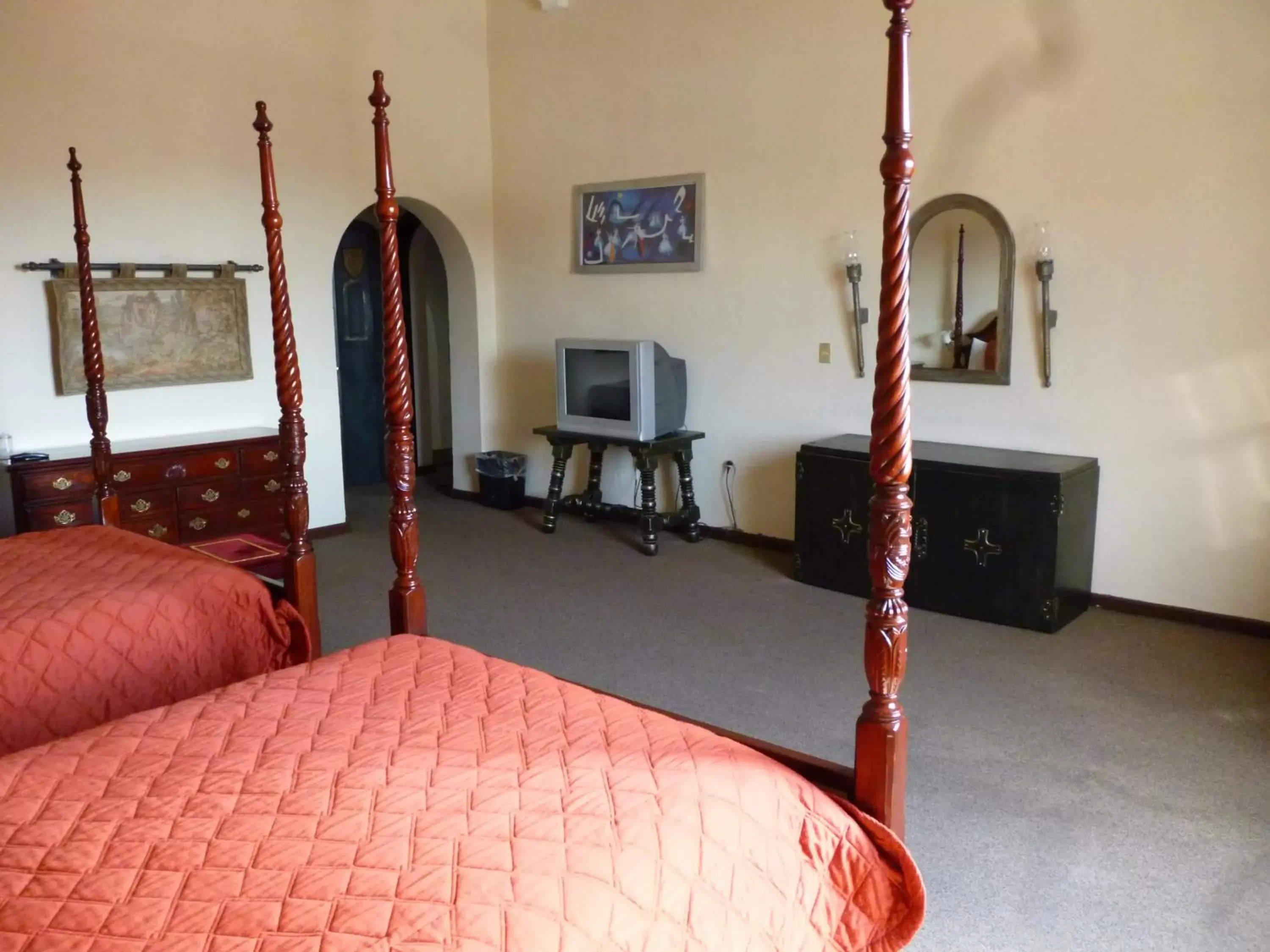 Bedroom, Bed in Hotel Castillo de Santa Cecilia