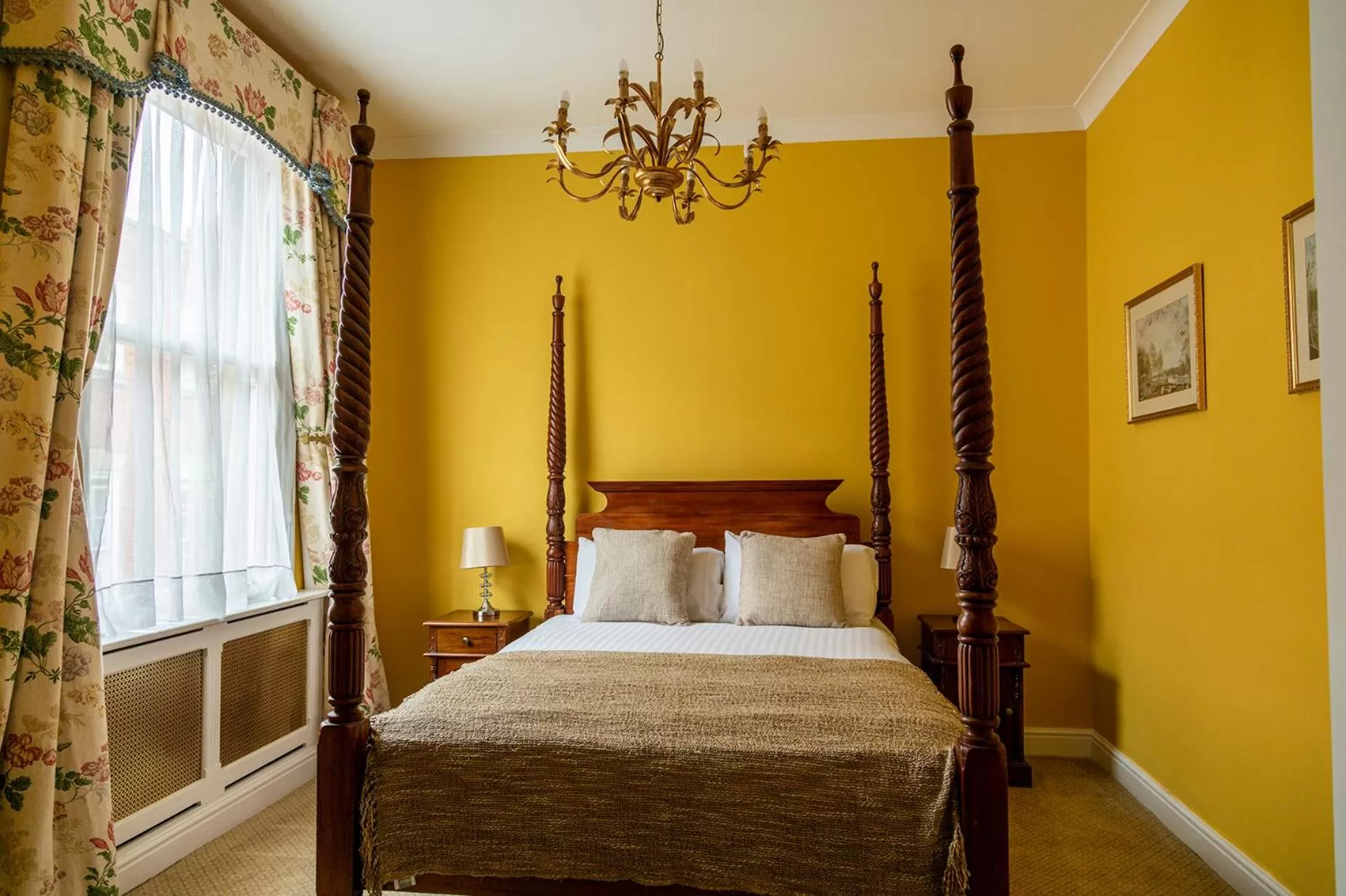 Bed in Angel and Royal Hotel