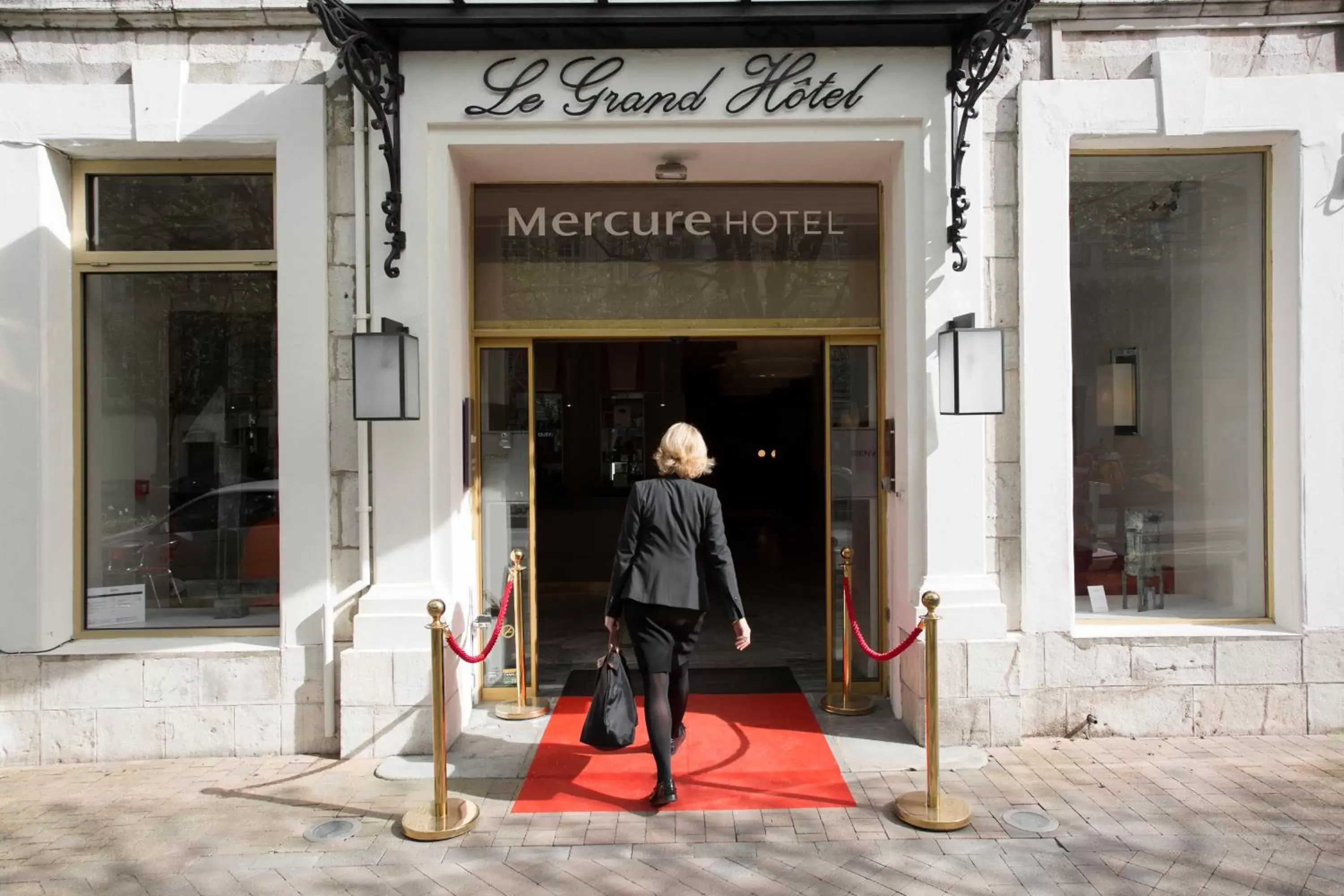 Facade/entrance in Hôtel Mercure Bayonne Centre Le Grand Hotel