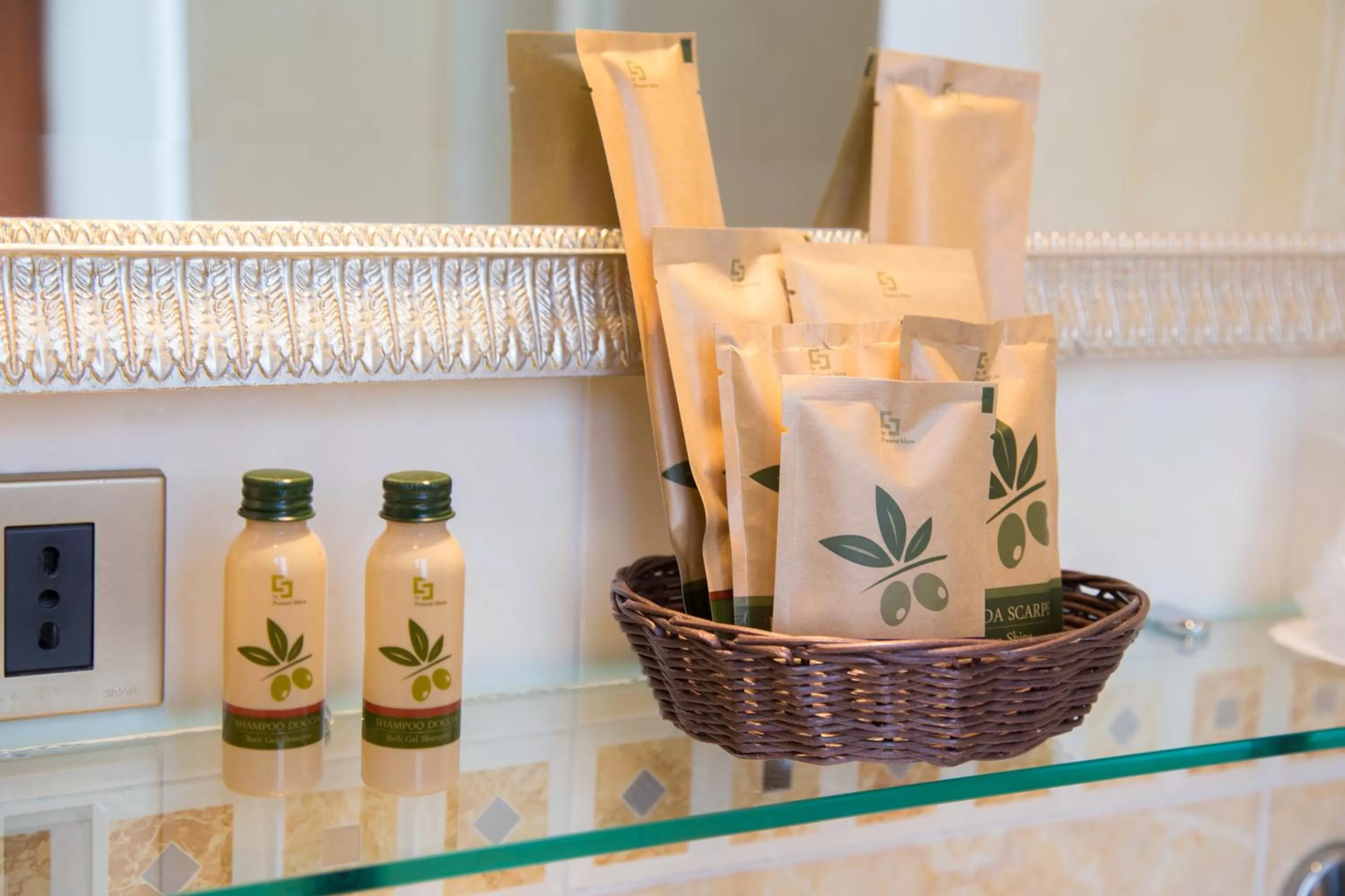 Hotel Arco Di Travertino