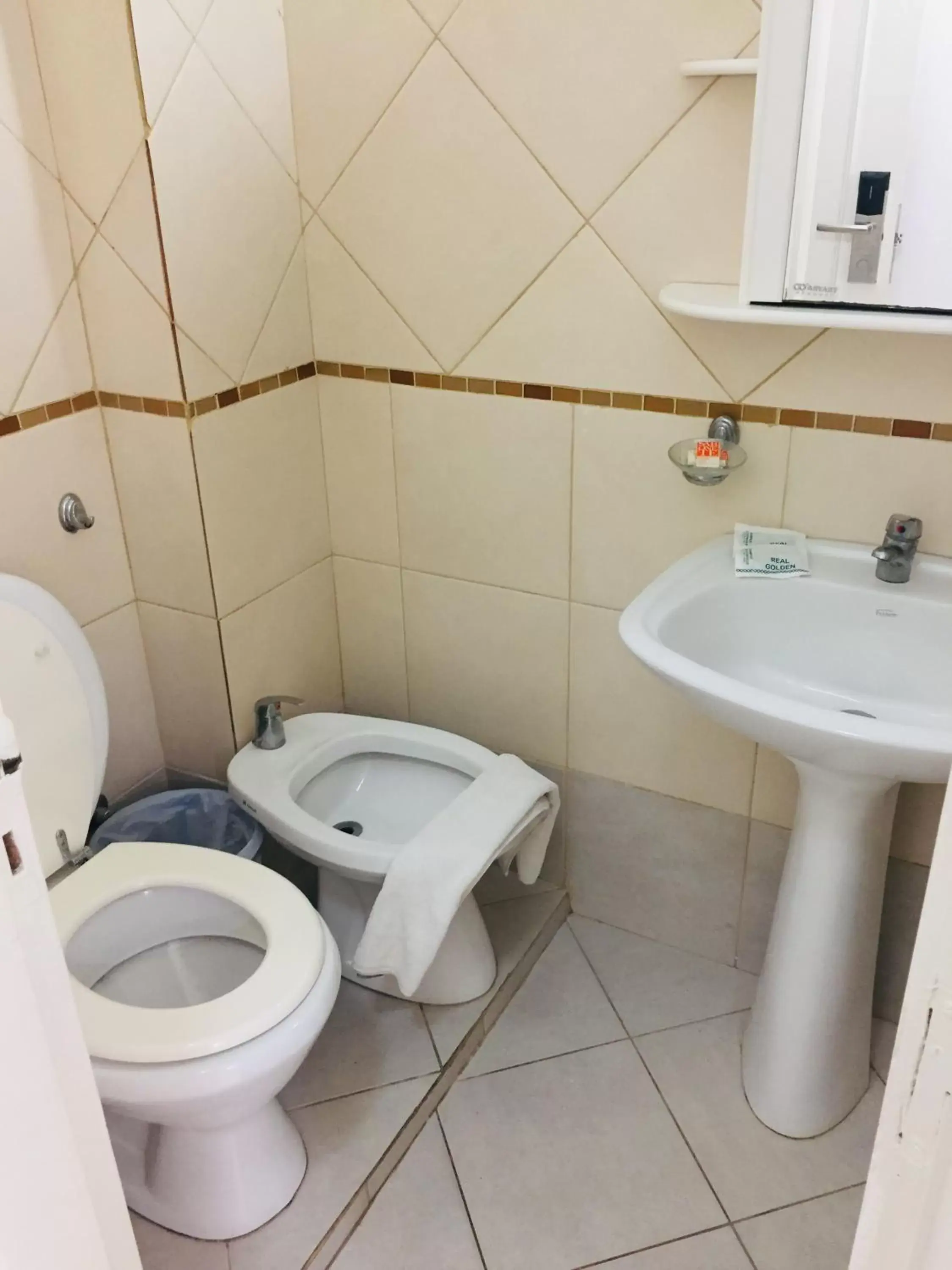 Bathroom in San Remo Punta Hotel