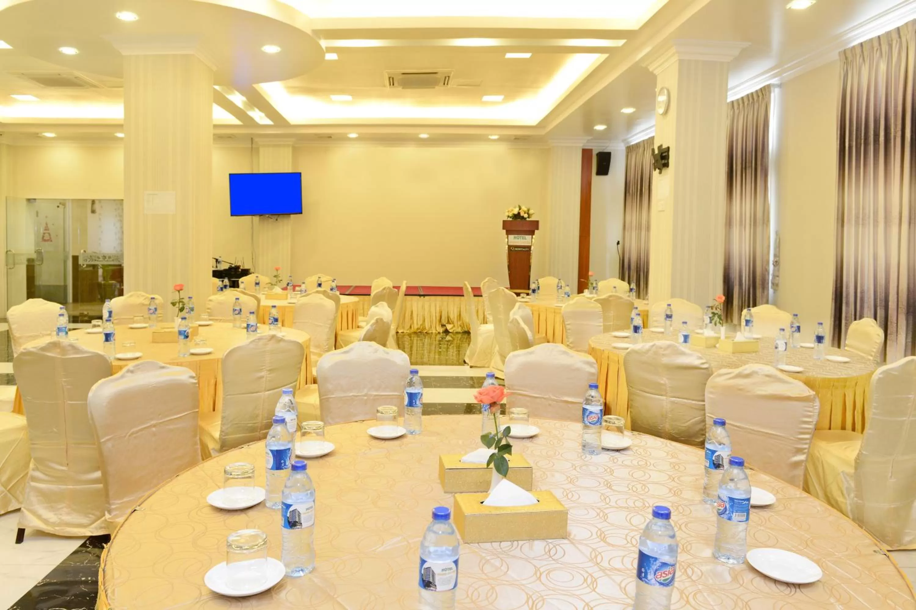 Dining area in Hotel Grand United - Ahlone Branch
