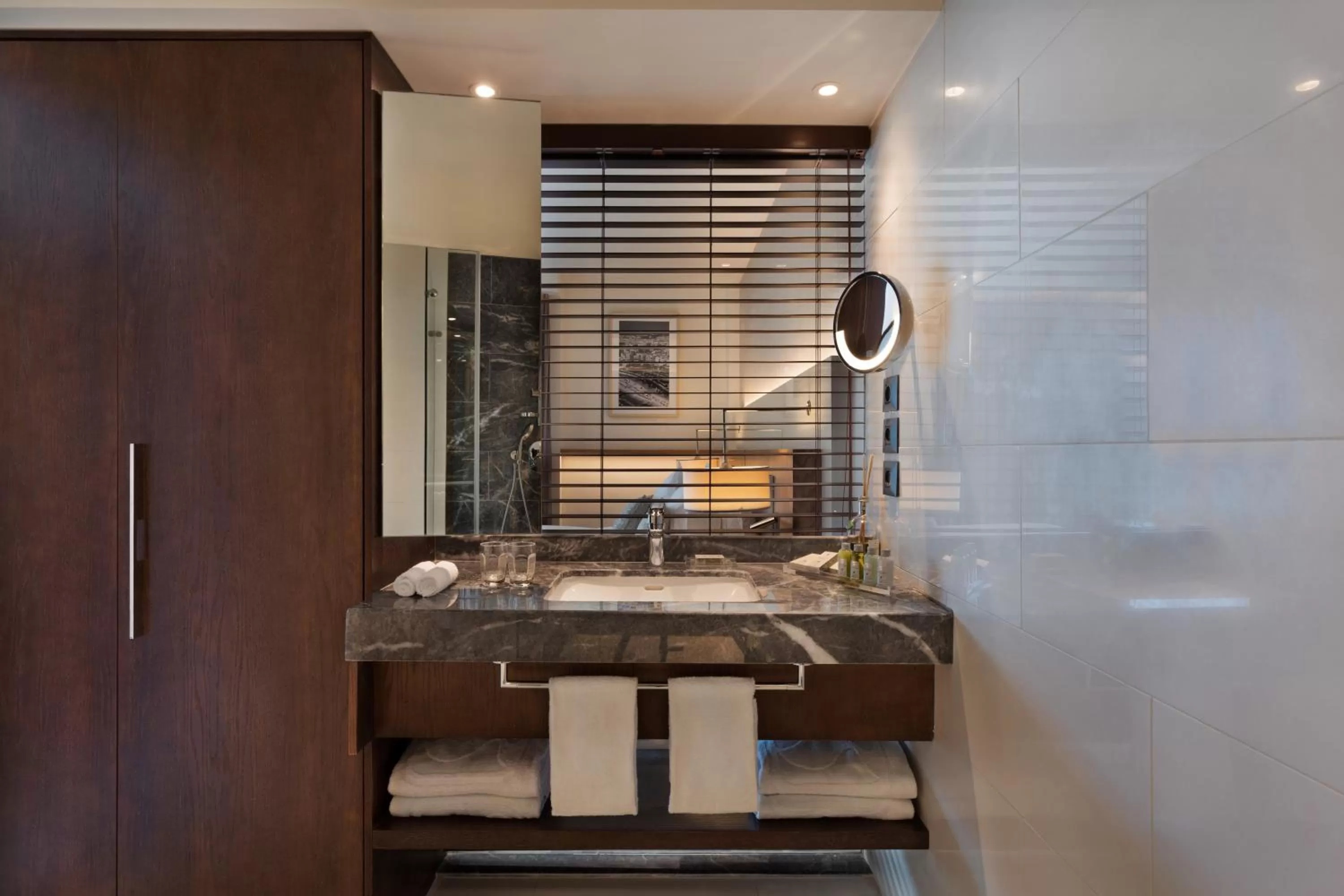 Bathroom in Sea Tower by Isrotel Design