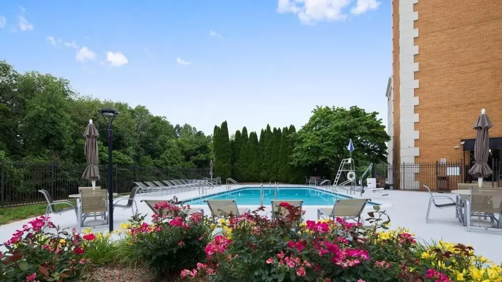 On site, Pool View in Best Western Premier Rockville Hotel & Suites