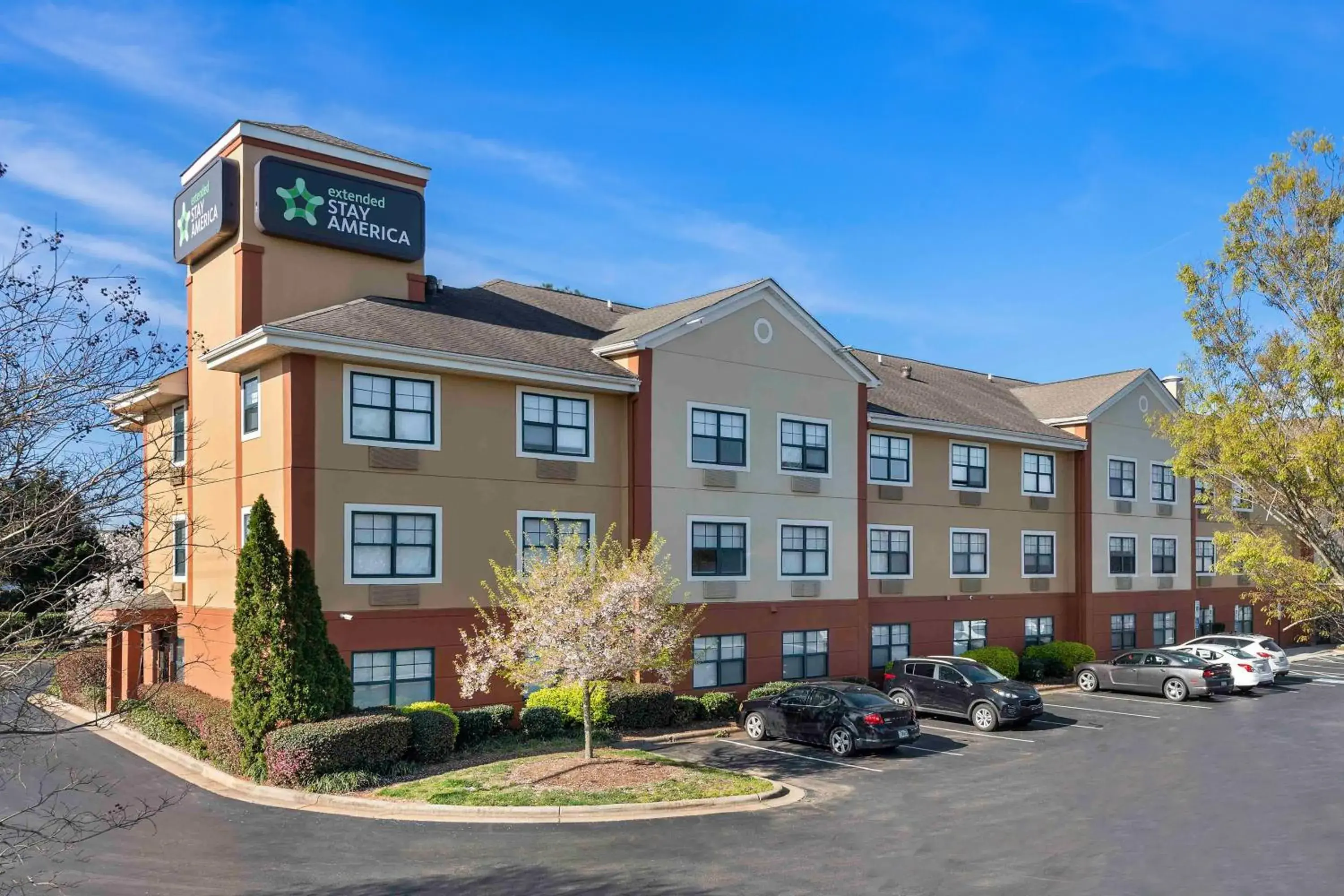 Property building in Extended Stay America Suites - Charlotte - University Place