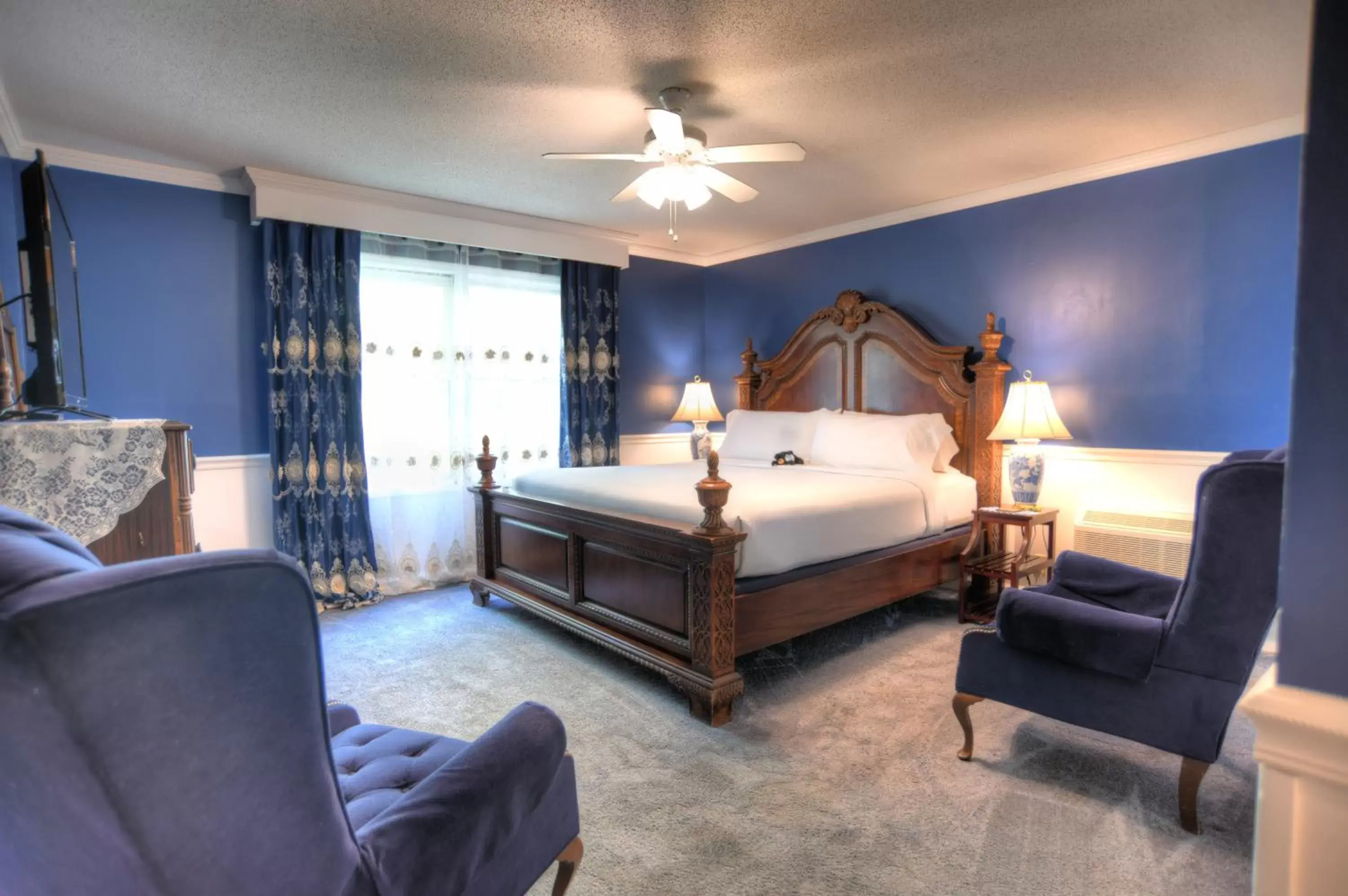 Bedroom in Blue Mountain Mist Country Inn