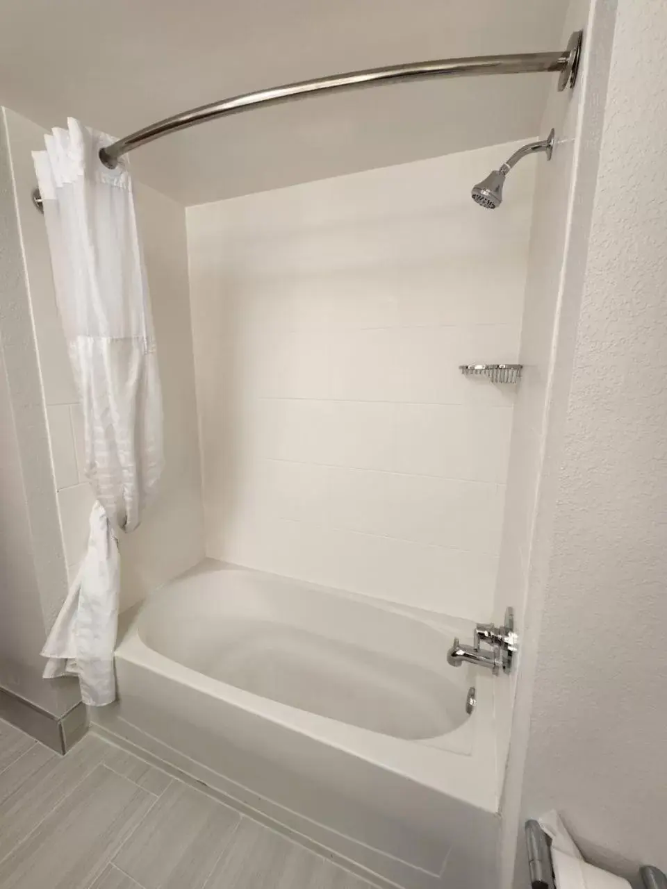 Shower, Bathroom in Comfort Suites Columbia Northeast - Fort Jackson