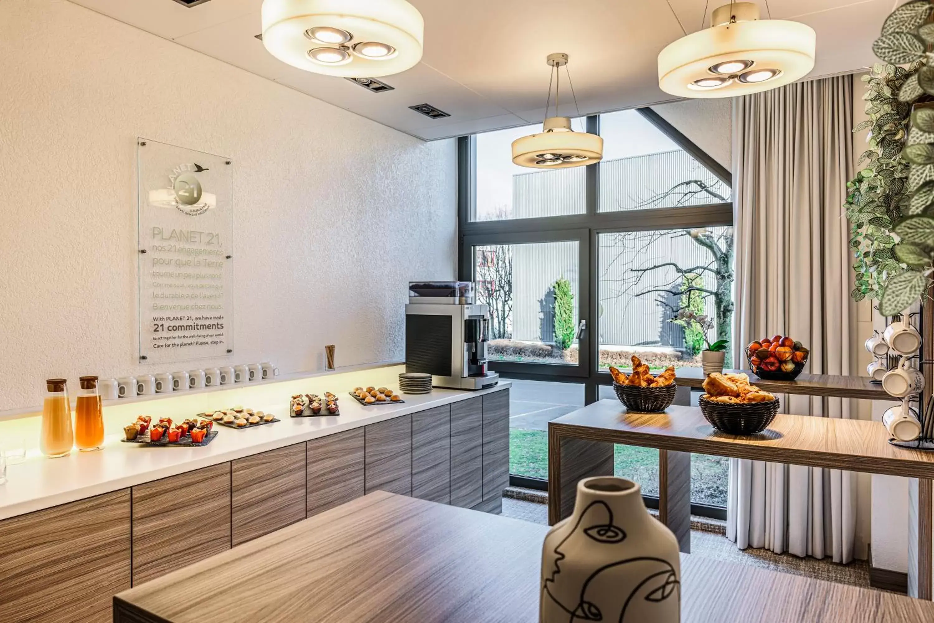 Restaurant/places to eat in ibis Lausanne Crissier Restaurant/places to eat in ibis Lausanne Crissier