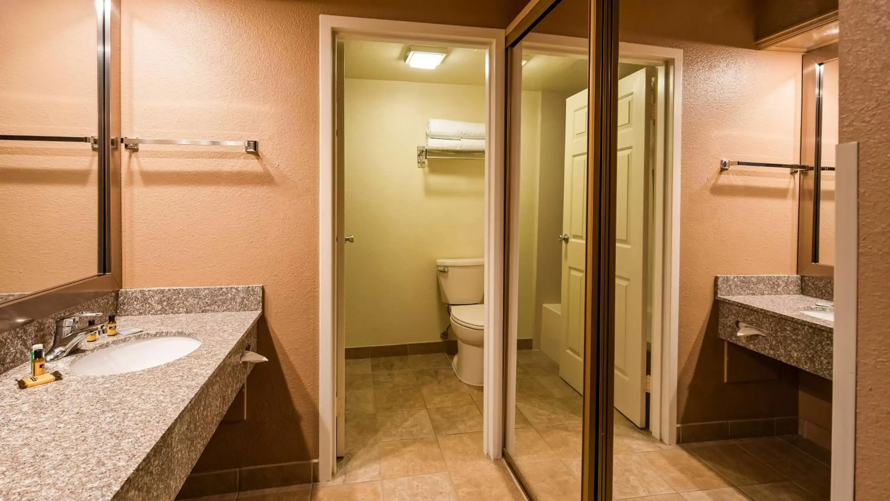 Bathroom in Best Western Plus Butte Plaza Inn