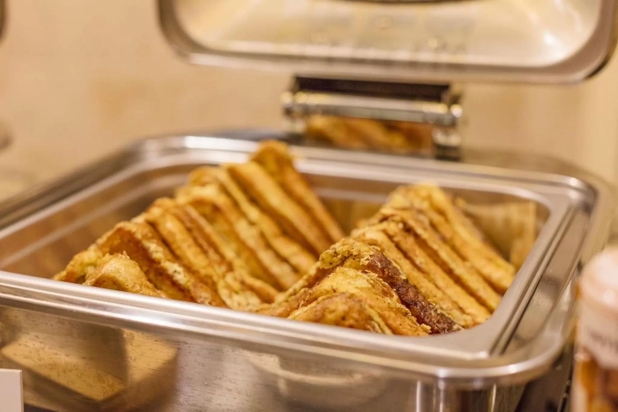 Restaurant/places to eat in Holiday Inn Austin Midtown by IHG