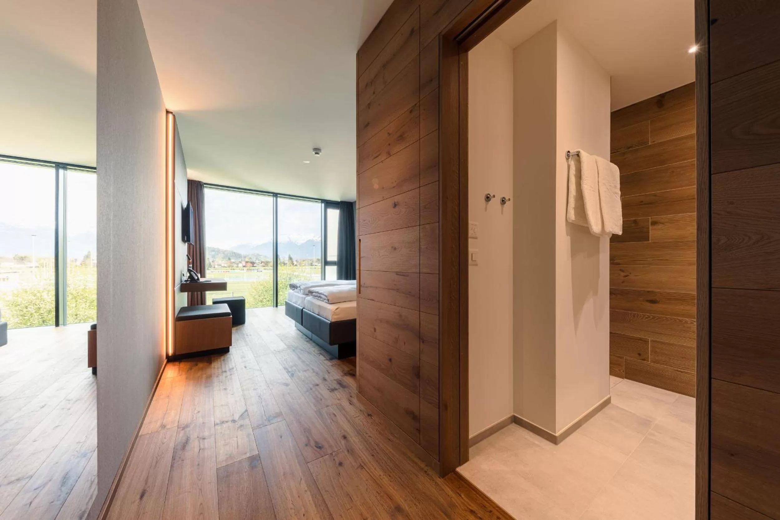 Staff in Hotel kommod