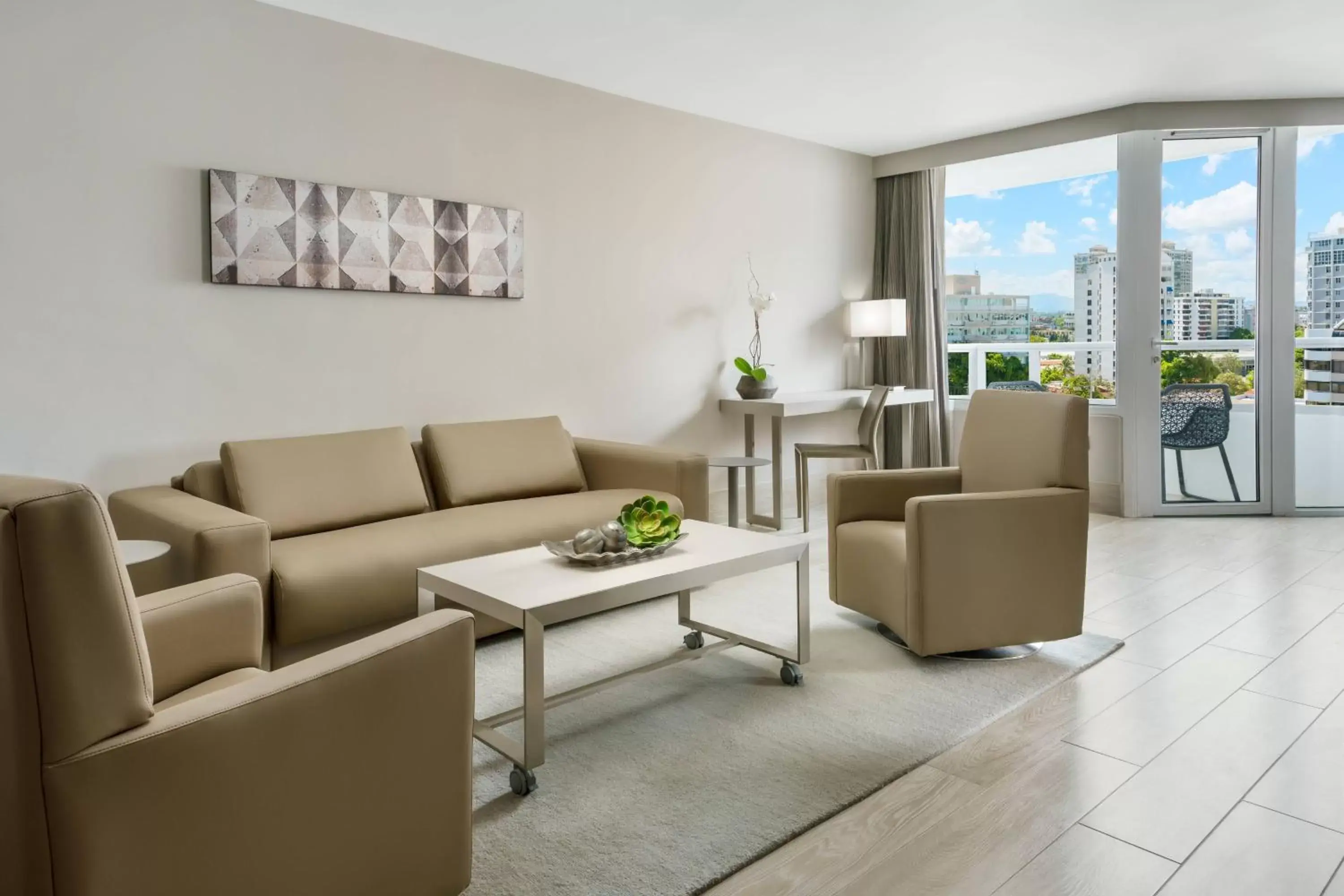 Photo of the whole room, Seating Area in AC Hotel by Marriott San Juan Condado