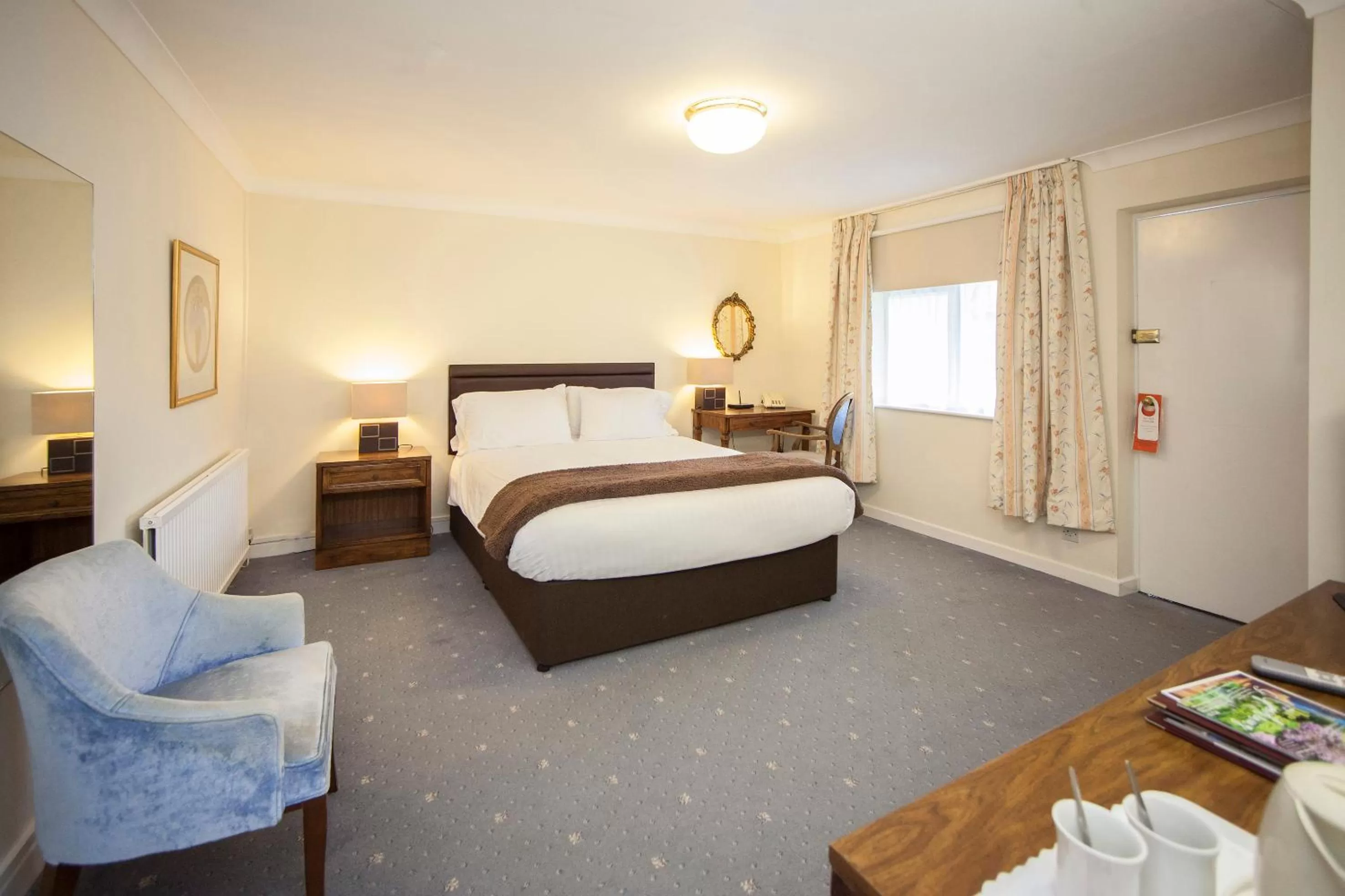 Bed in The Walnut Tree Hotel