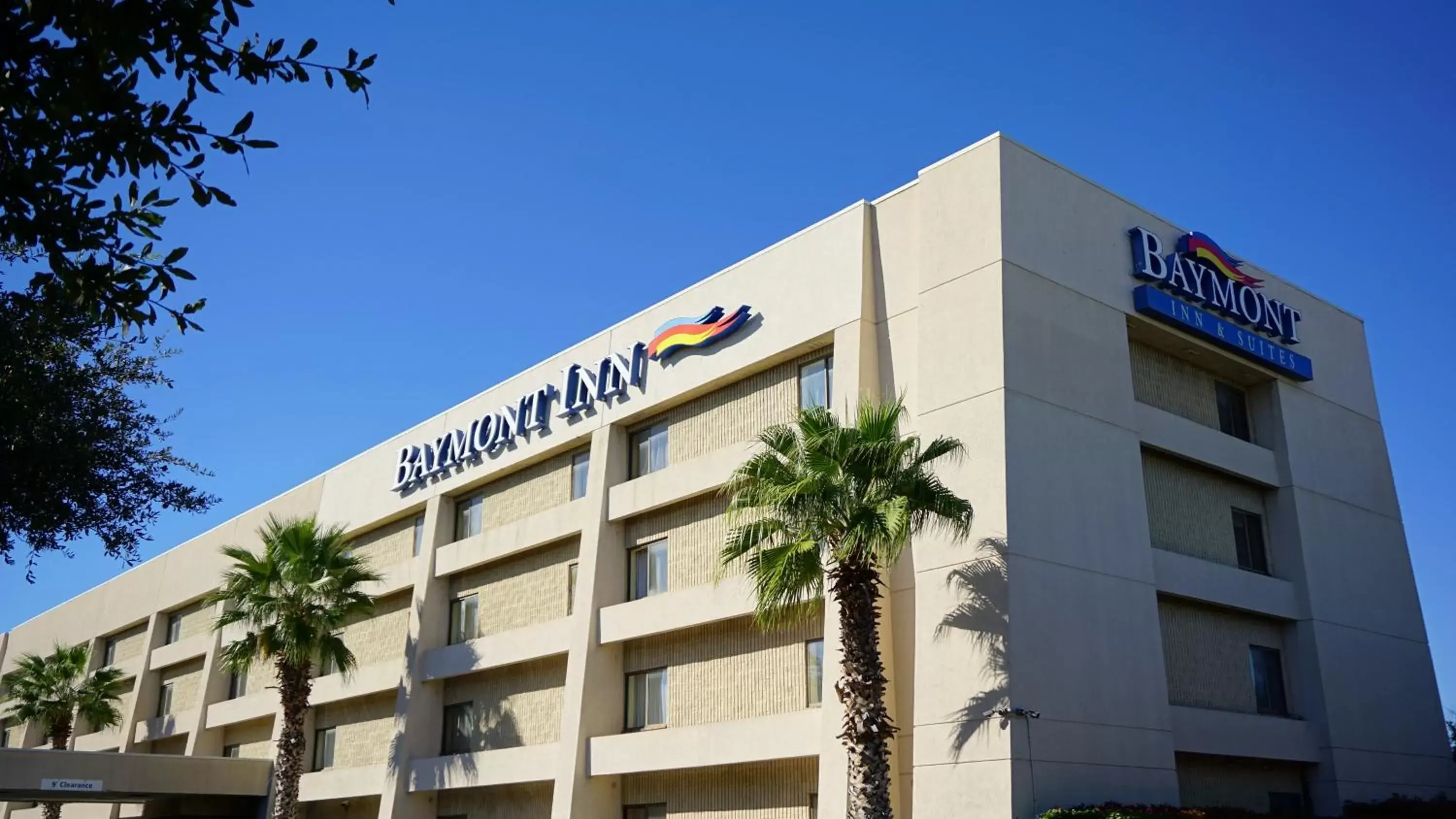 Property building in Baymont by Wyndham Arlington At Six Flags Dr Property building in Baymont by Wyndham Arlington At Six Flags Dr