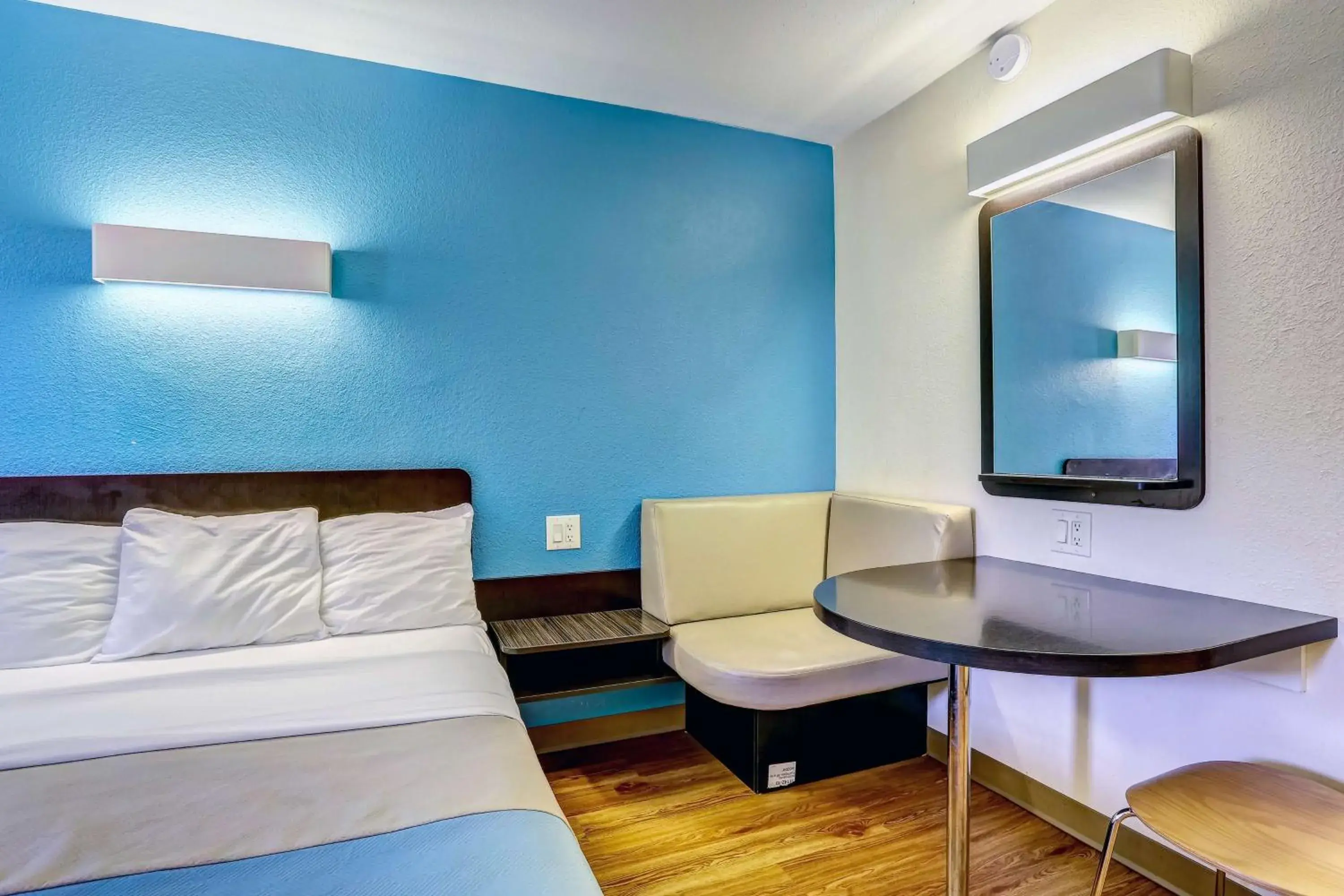 Photo of the whole room, Bed in Motel 6-Dickson, TN Photo of the whole room, Bed in Motel 6-Dickson, TN