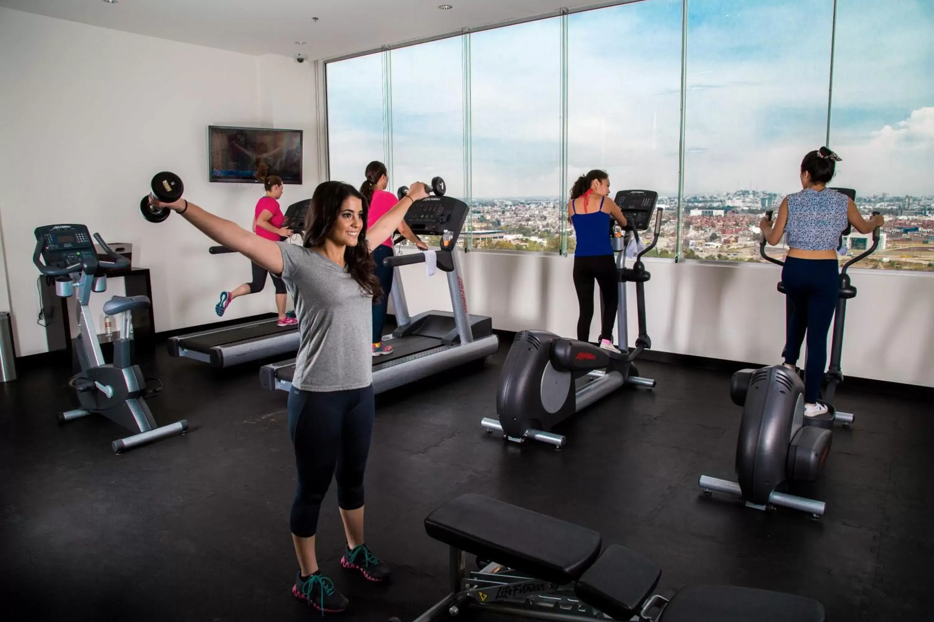 Fitness centre/facilities, Fitness Center/Facilities in Holiday Inn Express & Suites Puebla Angelopolis, an IHG Hotel