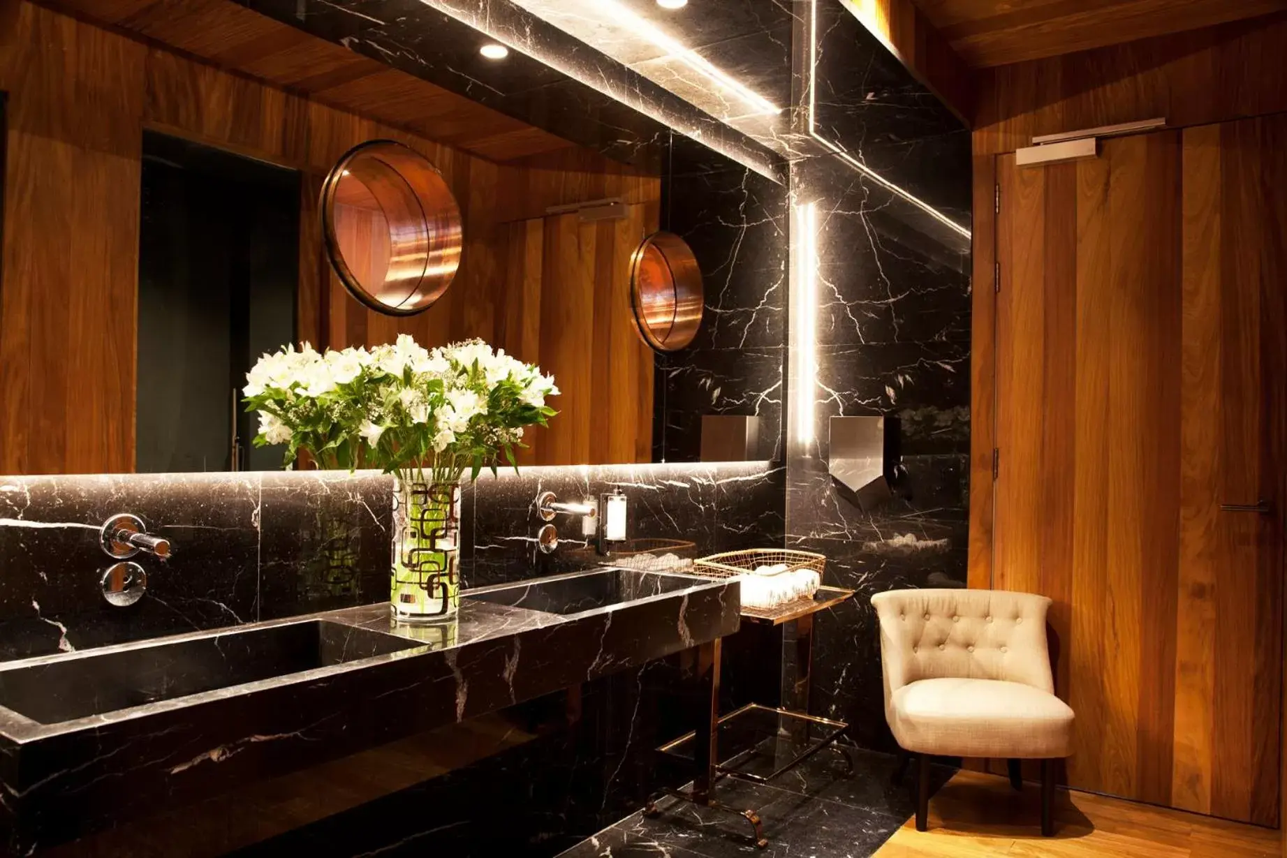 Area and facilities, Bathroom in Lasala Plaza Hotel