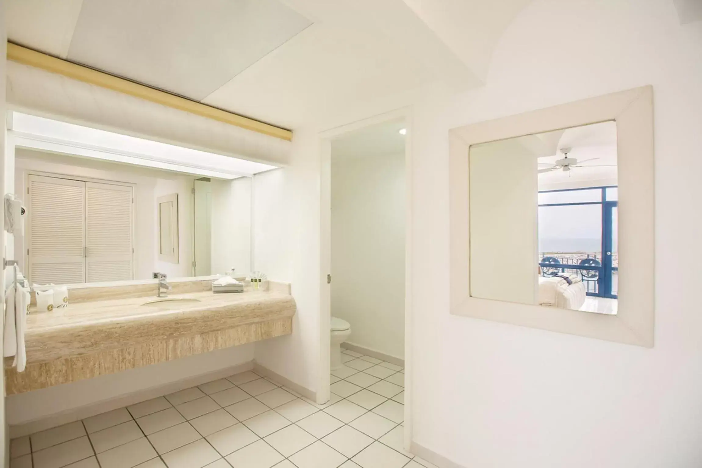 Bathroom in El Cid Marina Beach Hotel