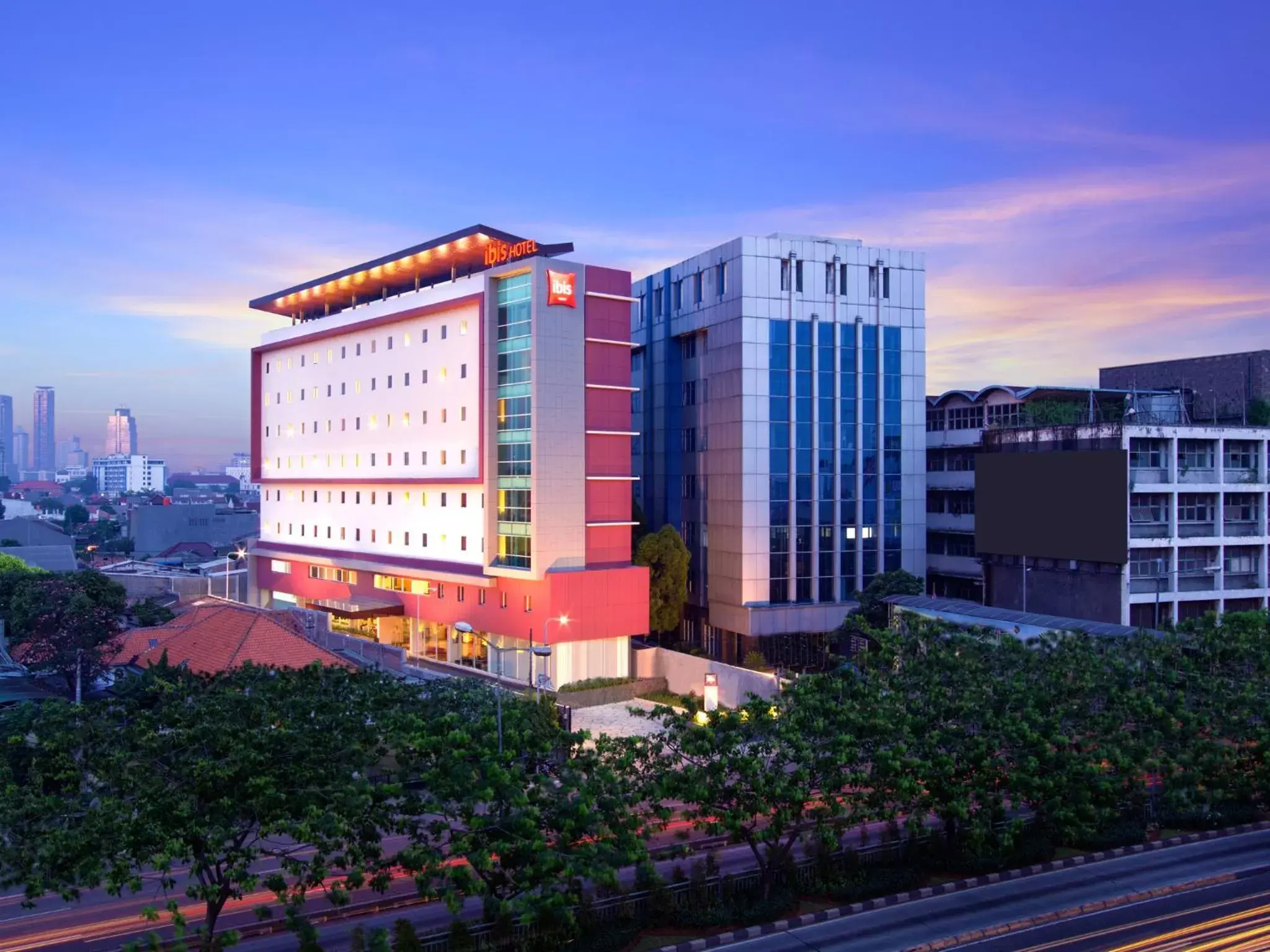 Facade/entrance, Property Building in Ibis Jakarta Senen