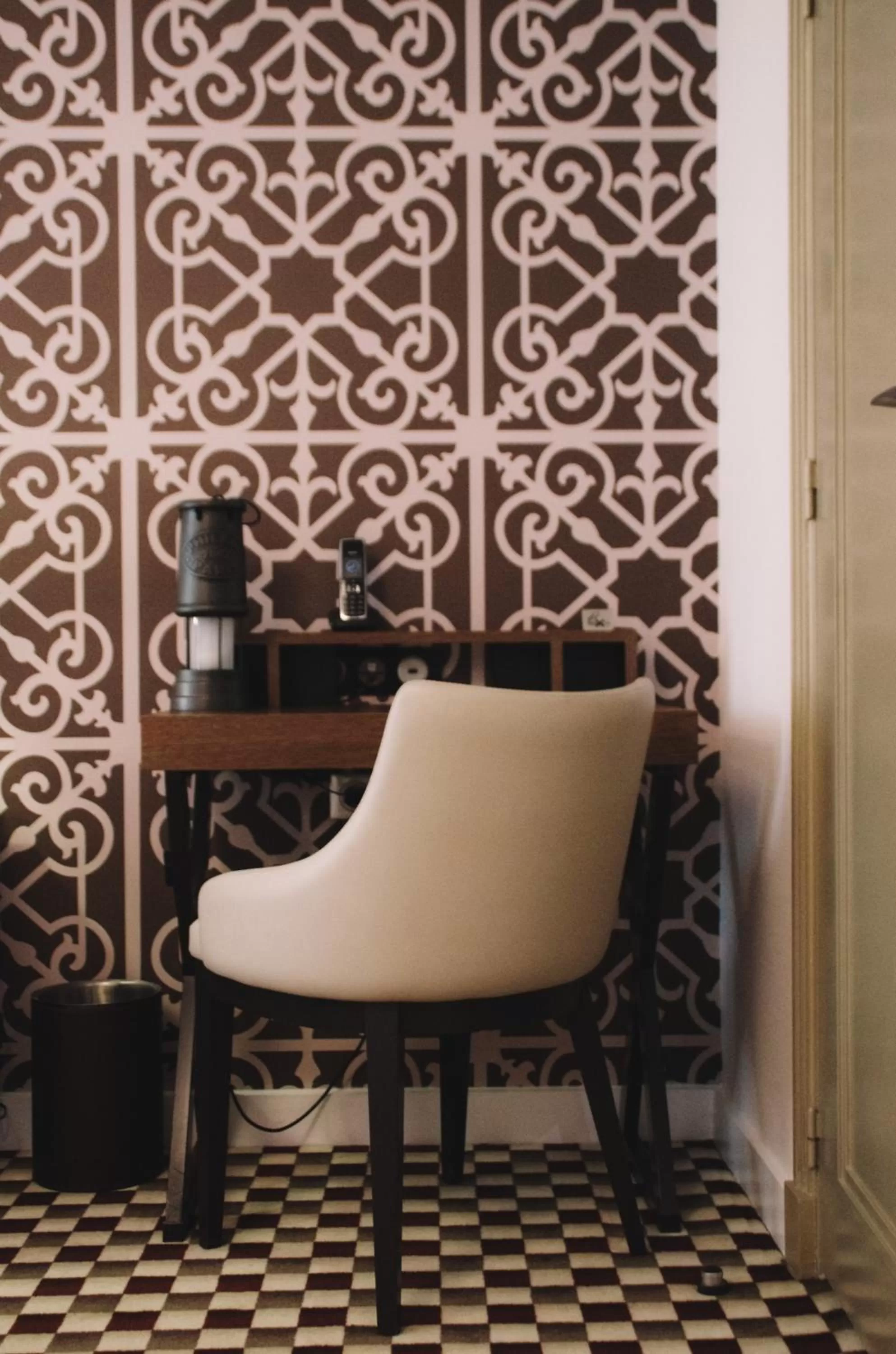 Seating area in Hotel Phileas Lazare & Spa - Opera