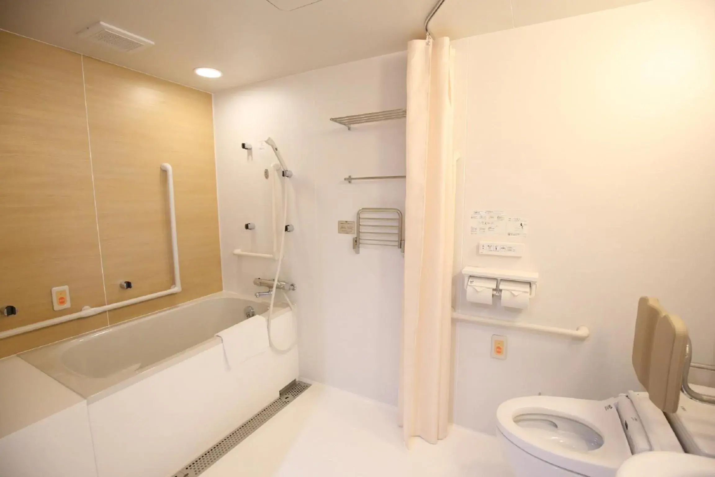 Bathroom in Hotel Awina Osaka Bathroom in Hotel Awina Osaka