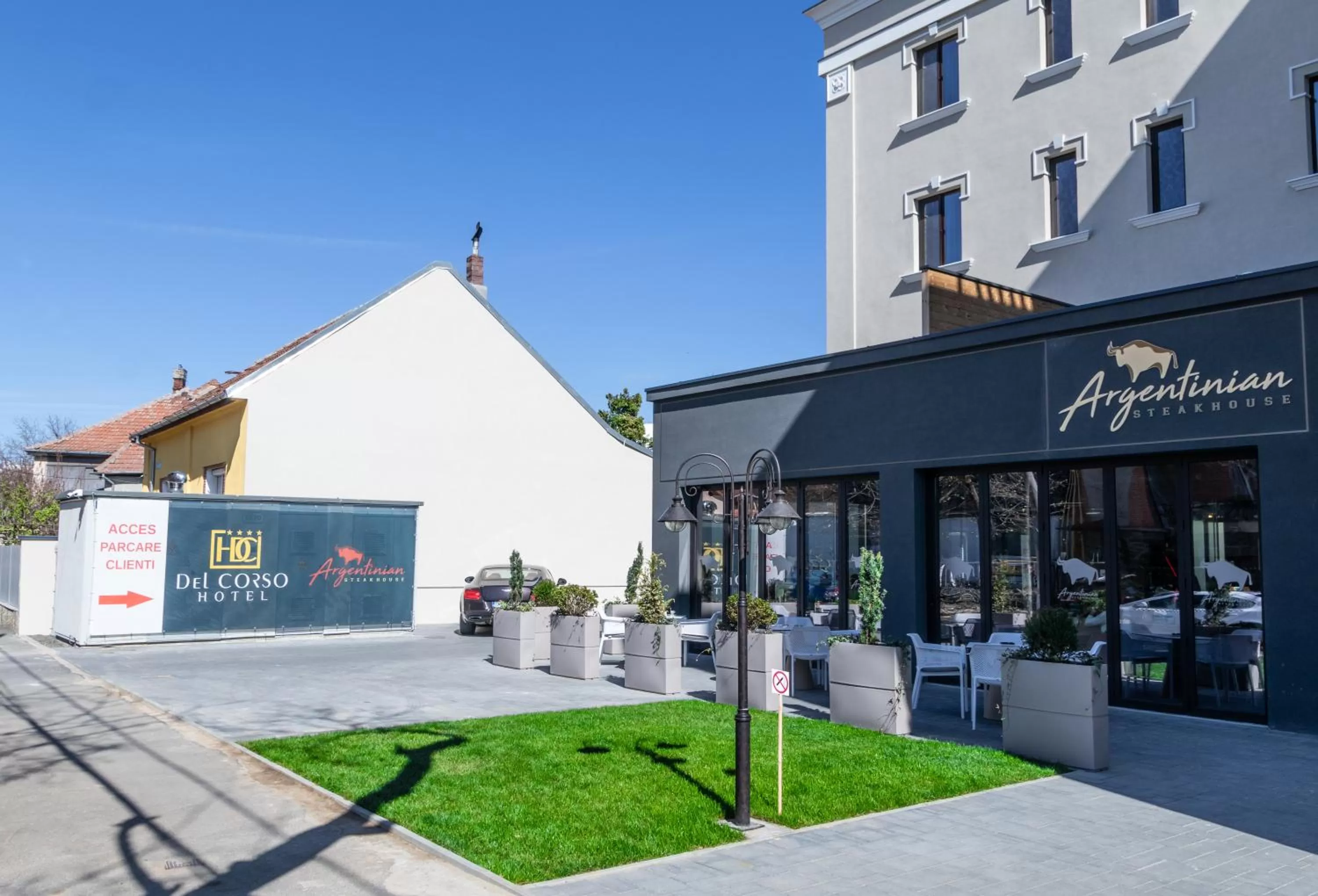 Facade/entrance in Hotel Del Corso