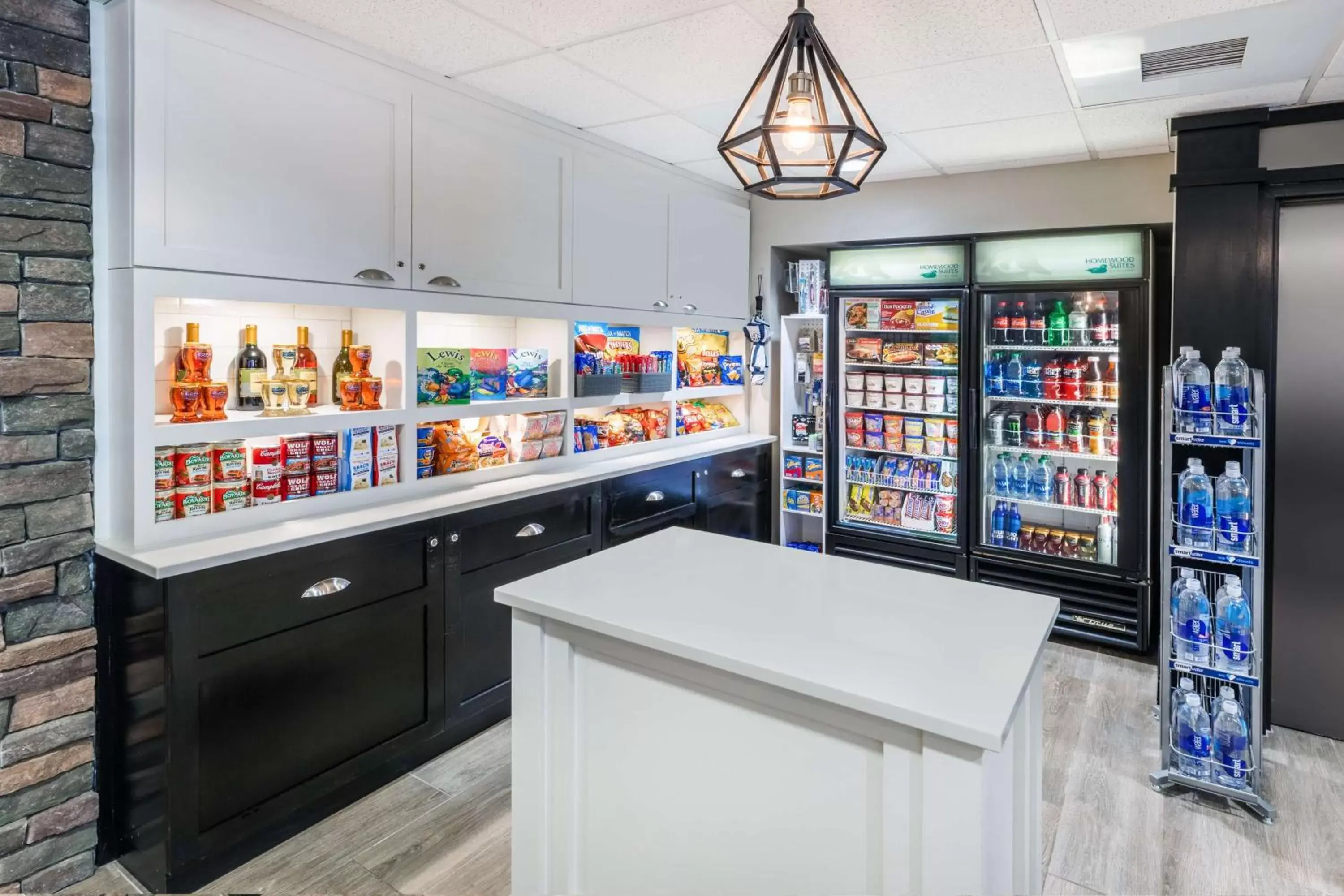 On-site shops, Supermarket/Shops in Homewood Suites by Hilton Shreveport