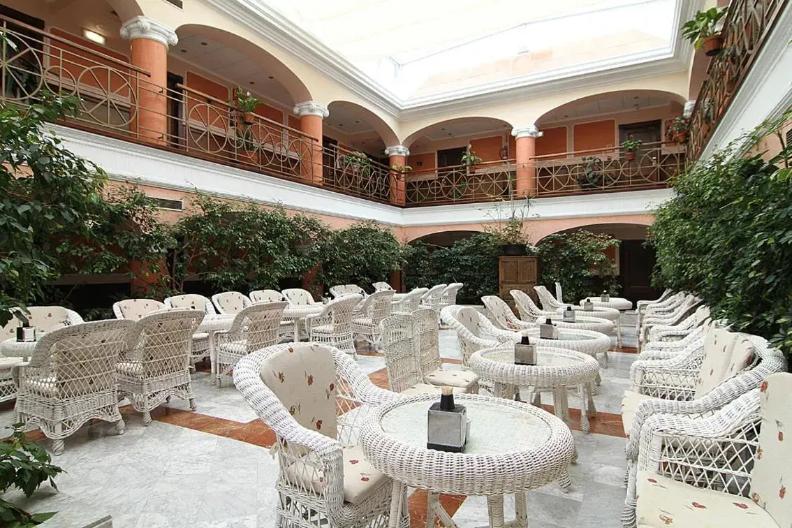 Balcony/Terrace, Banquet Facilities in Hotel Begoña Park