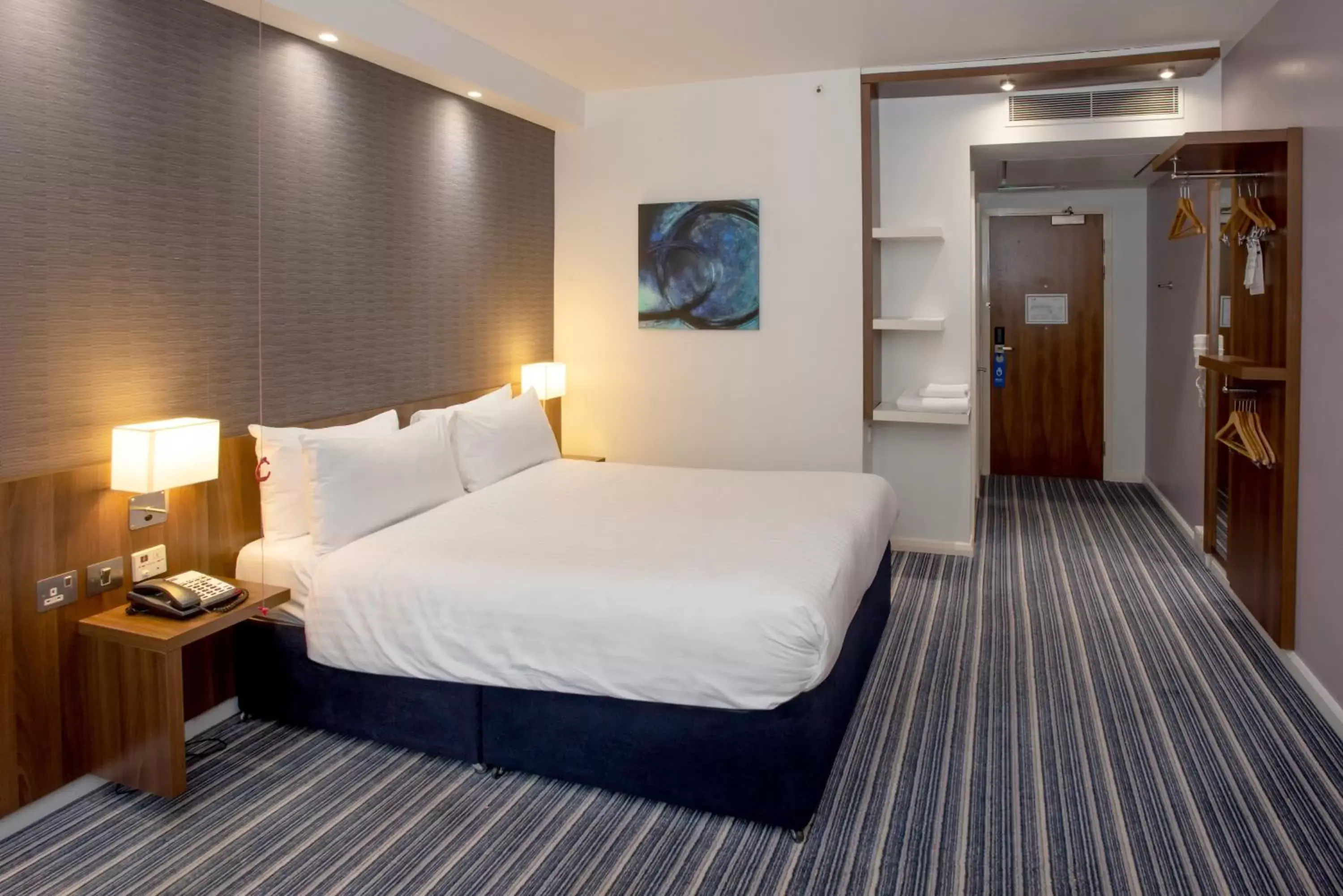 Facility for disabled guests, Bed in Holiday Inn Express Manchester City Centre Arena, an IHG Hotel