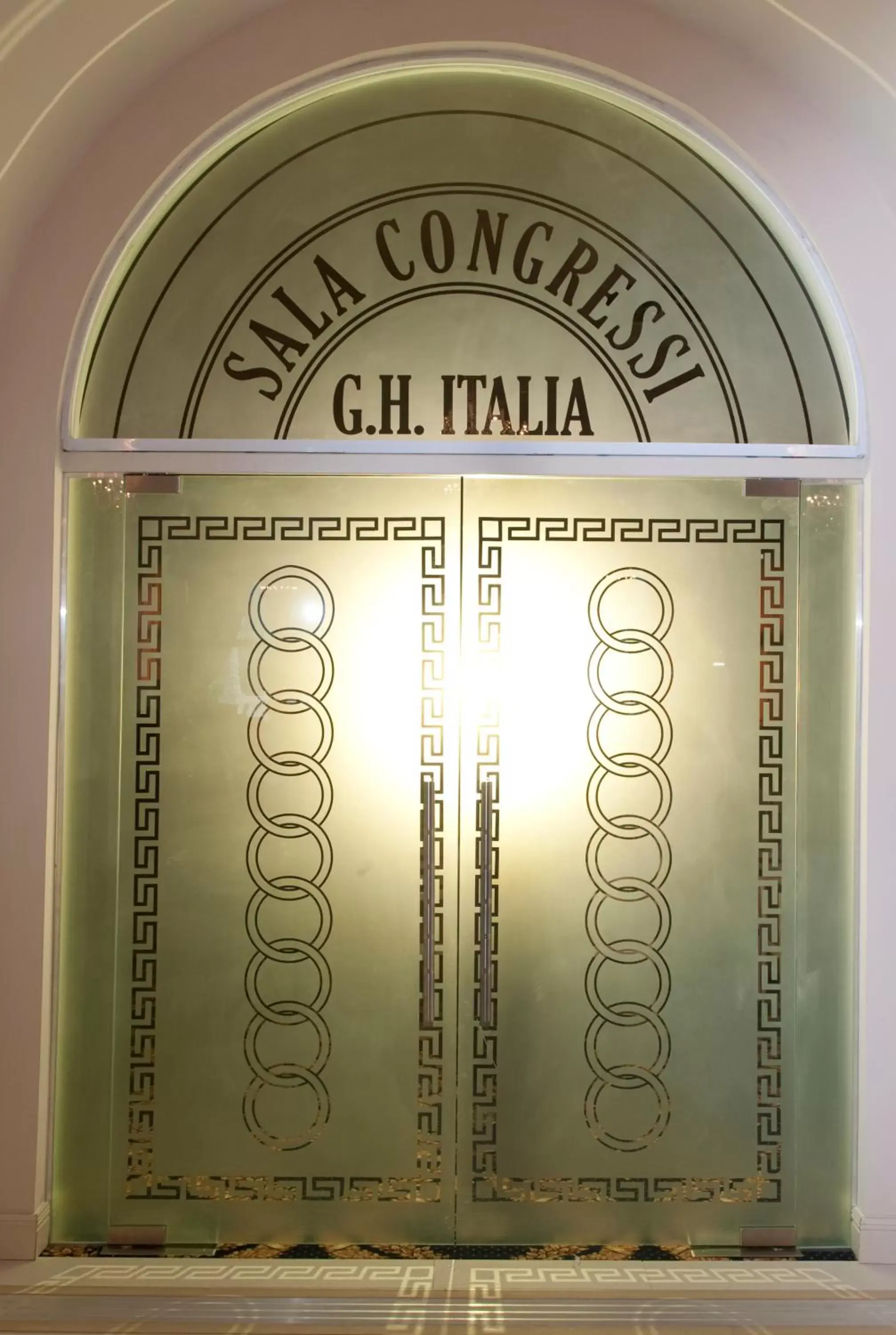 Decorative detail in Grand Hotel Italia