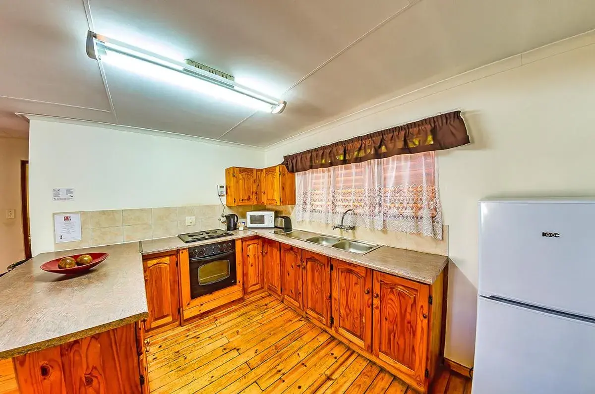 Kitchen/Kitchenette in Amper Bo Guest House