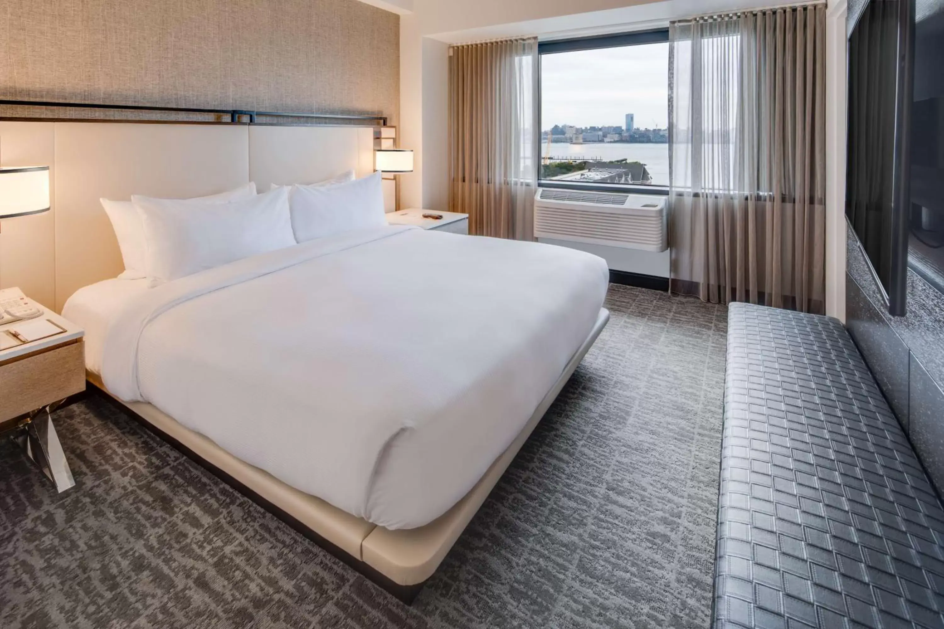 Bed in DoubleTree by Hilton Hotel & Suites Jersey City