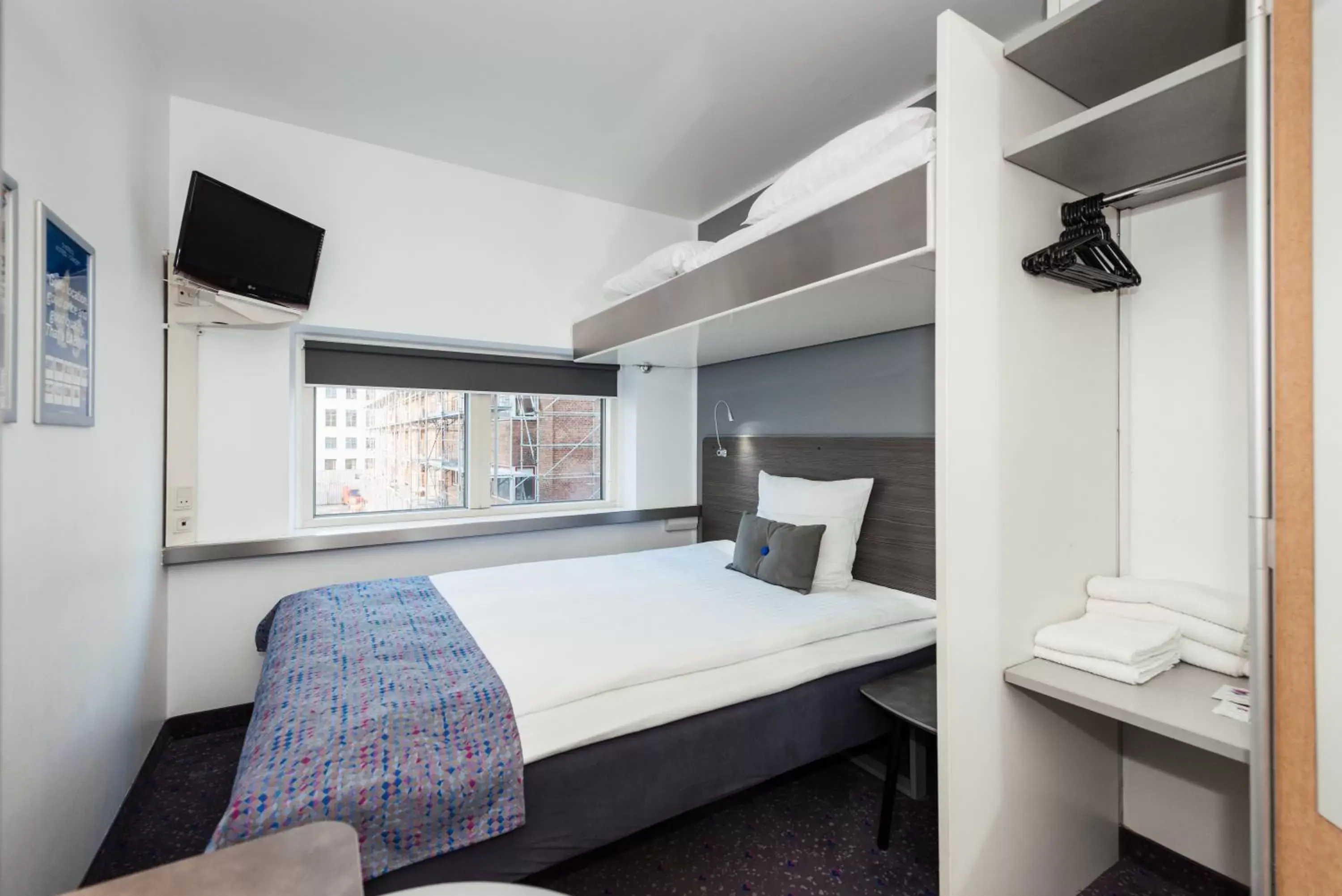 TV and multimedia, Bed in Cabinn Scandinavia TV and multimedia, Bed in Cabinn Scandinavia