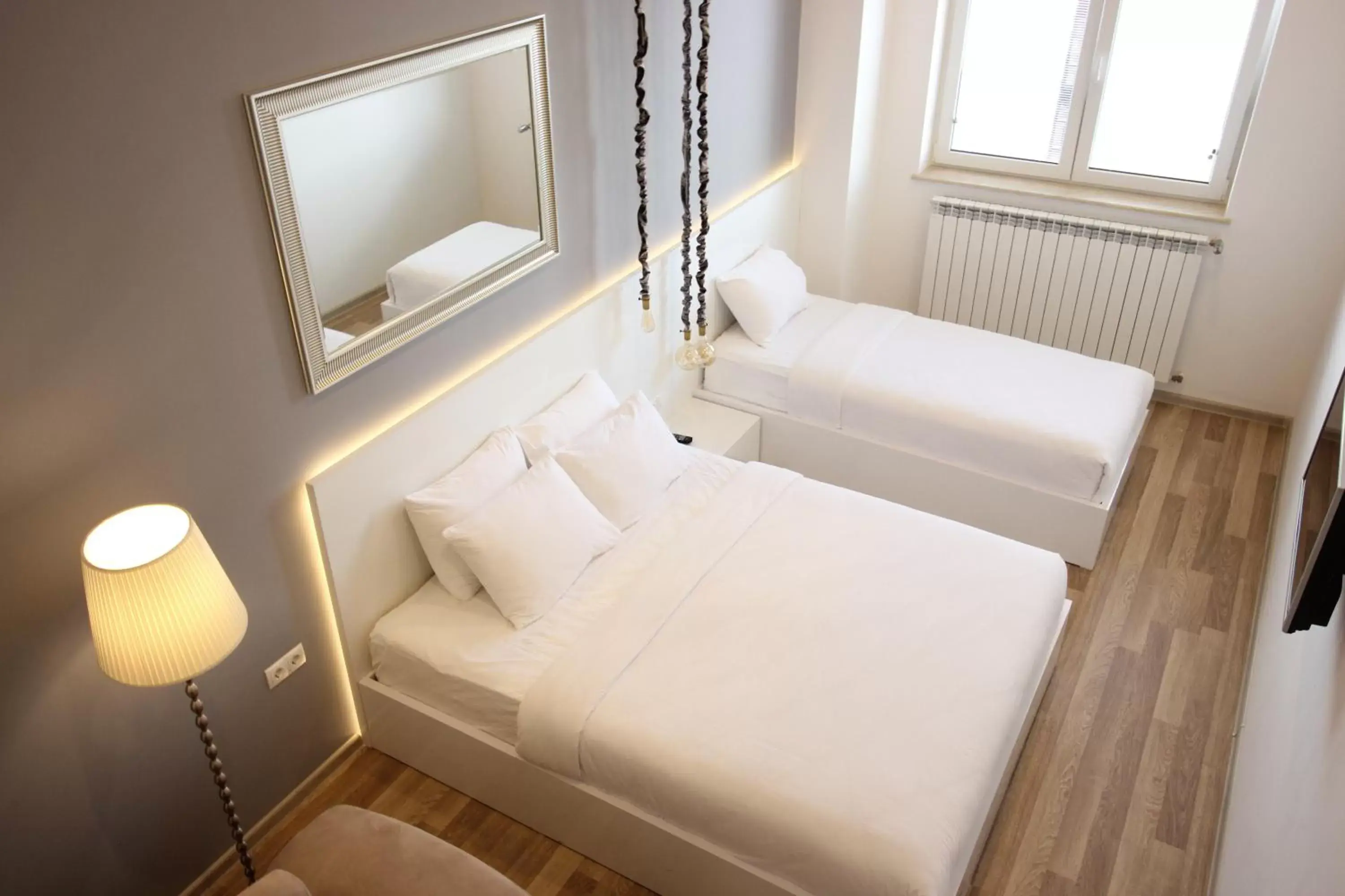 Bedroom, Bed in Super Luxury Apartments