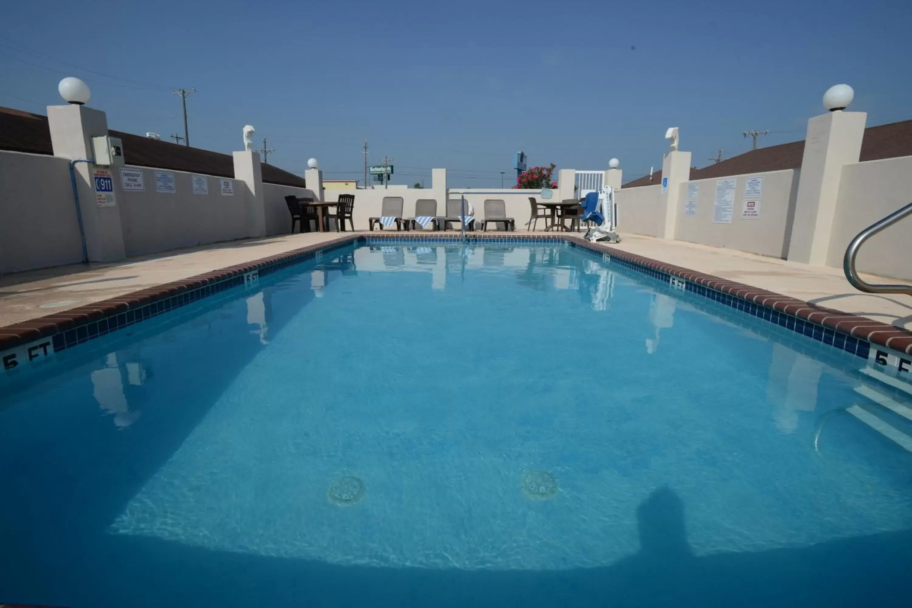 Swimming Pool in Port Isla Inn