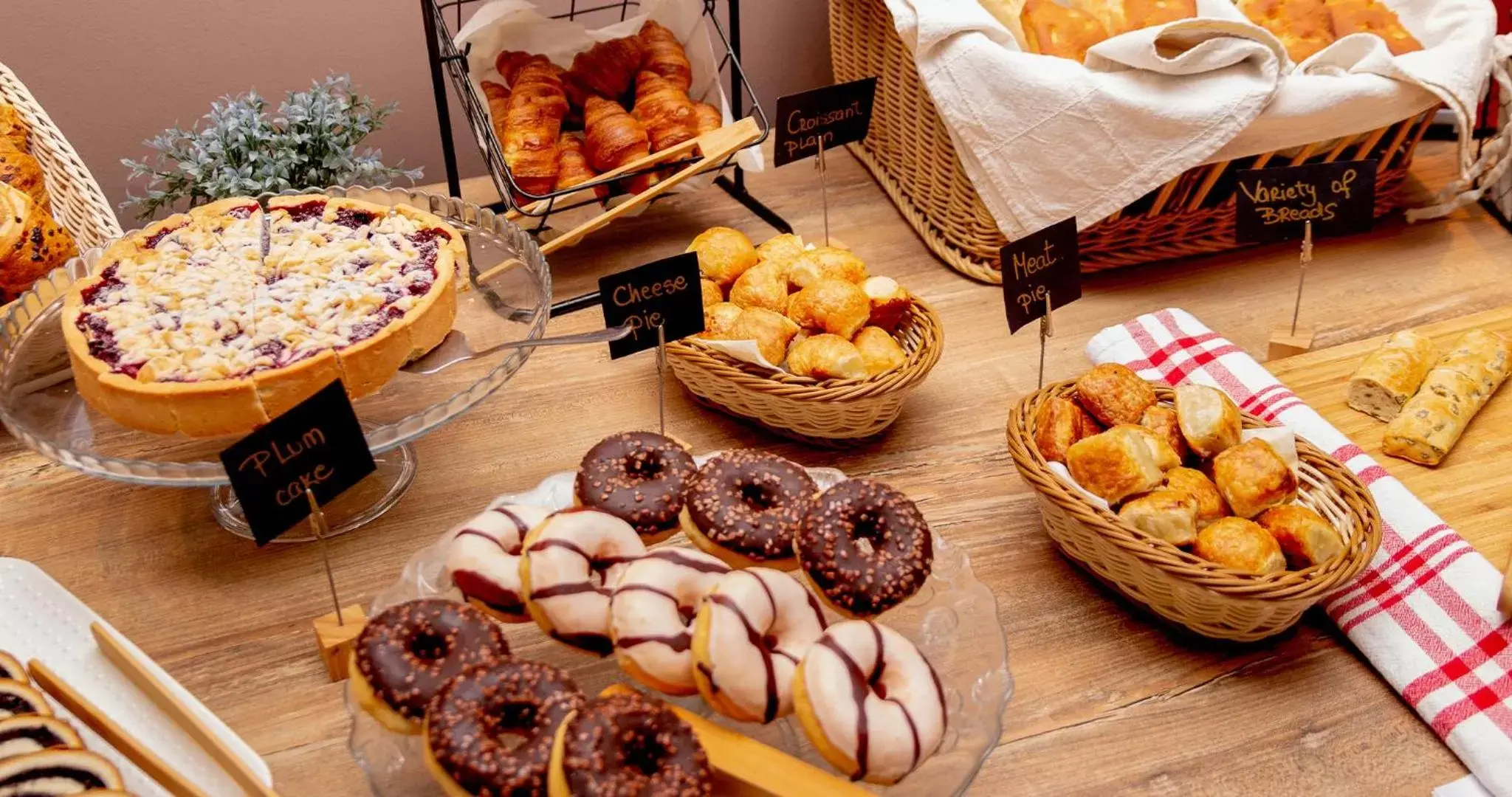 Food in Garni Hotel Mint Food in Garni Hotel Mint