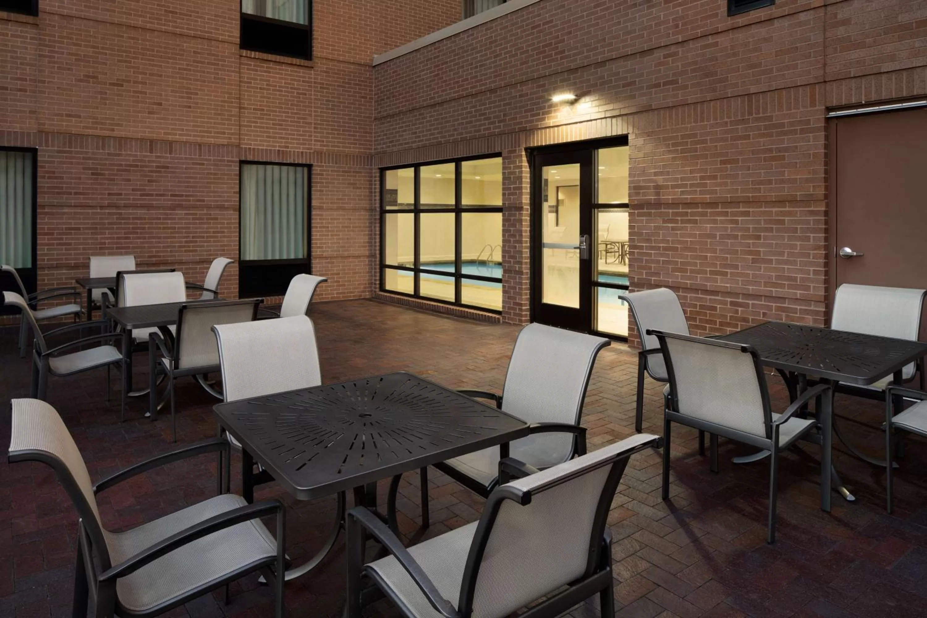 Pool view in Hampton Inn & Suites Aberdeen/APG South