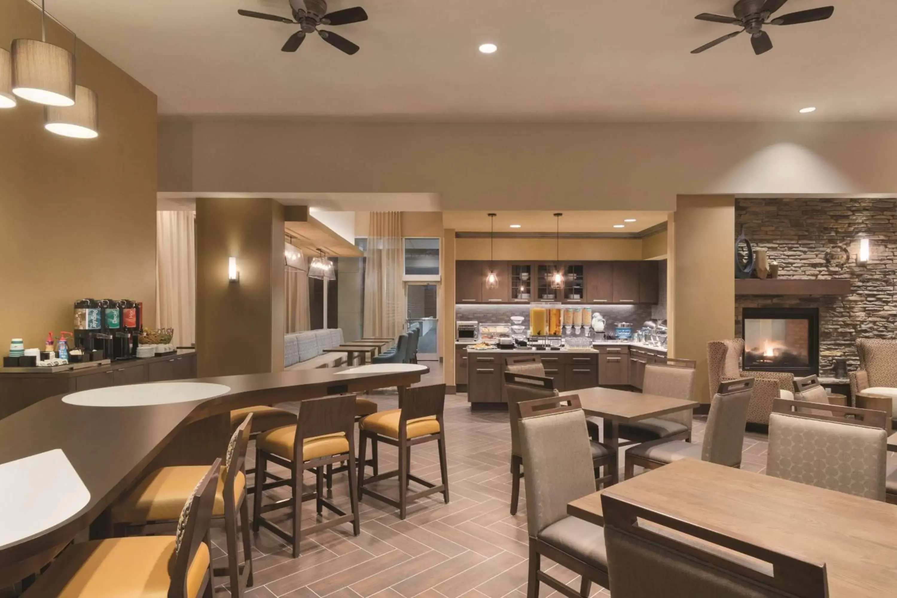 Dining area, Restaurant/Places to Eat in Homewood Suites by Hilton Calgary Downtown