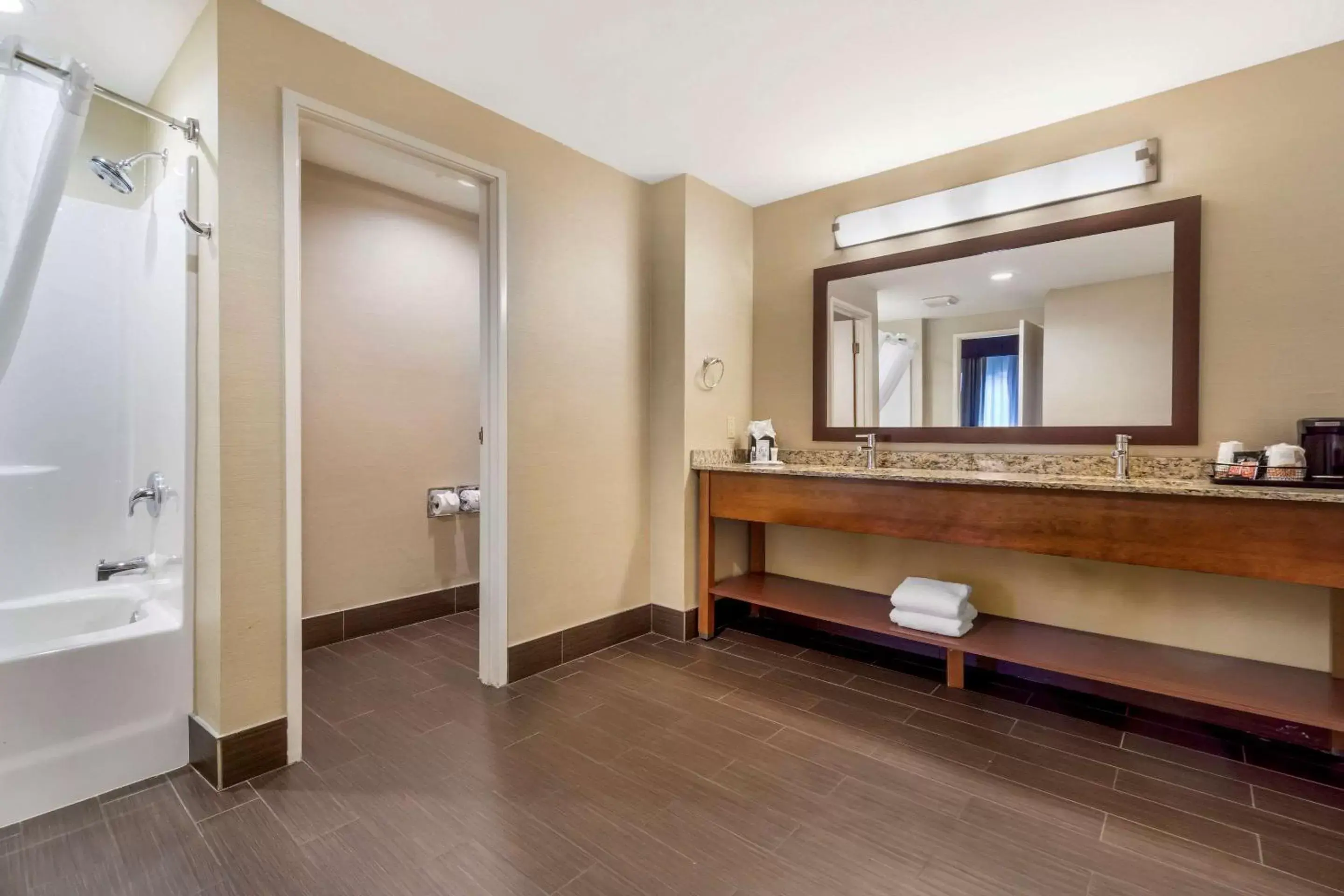 Bathroom in Comfort Inn & Suites SeaTac