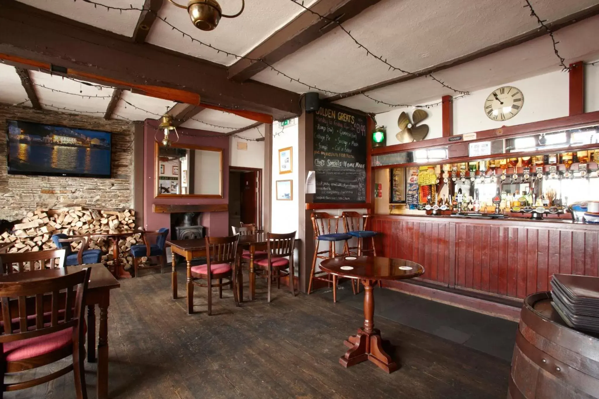 Lounge or bar, Lounge/Bar in The Ferry House Inn