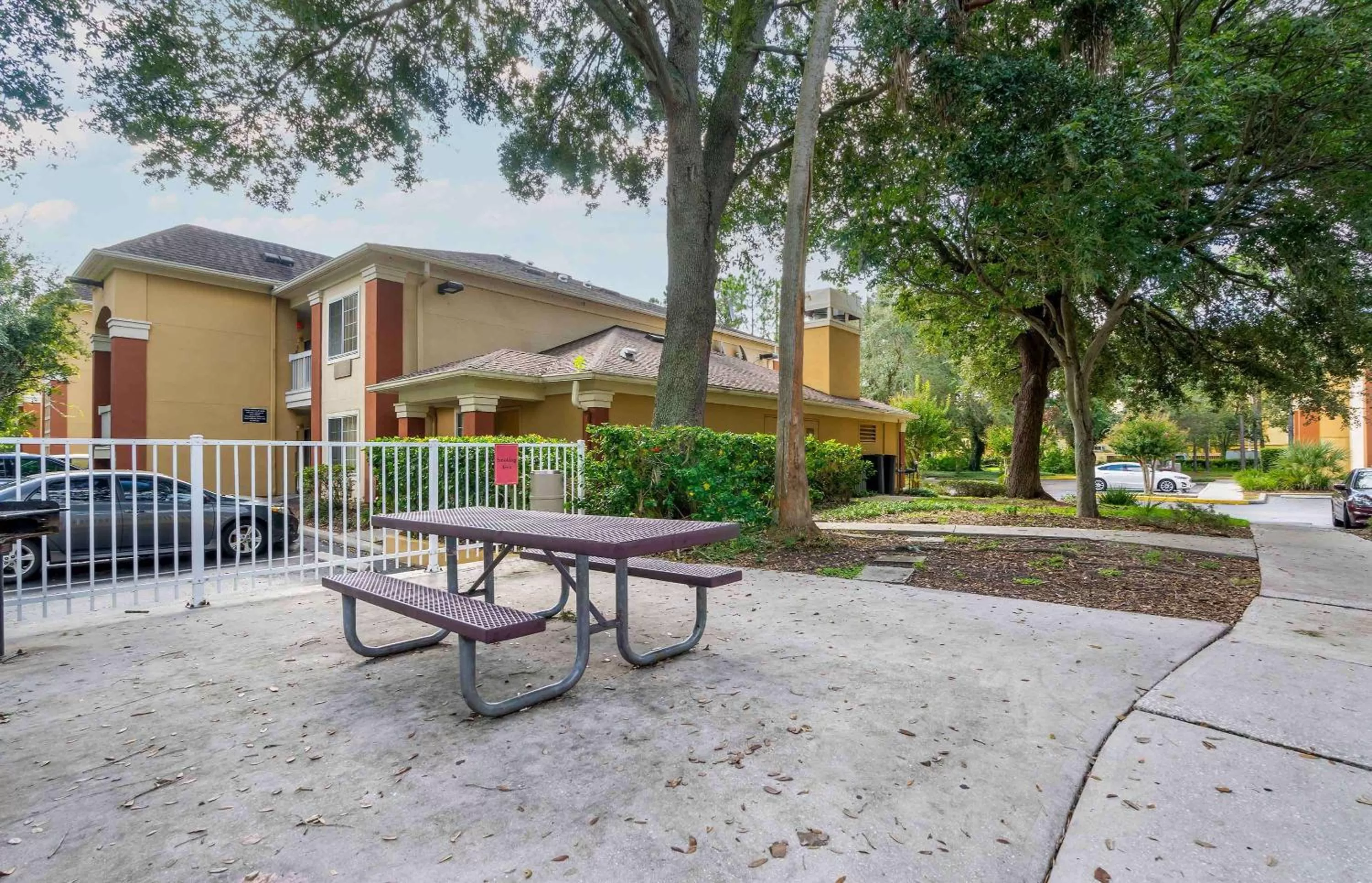 Property building in Extended Stay America Select Suites - Tampa - Brandon