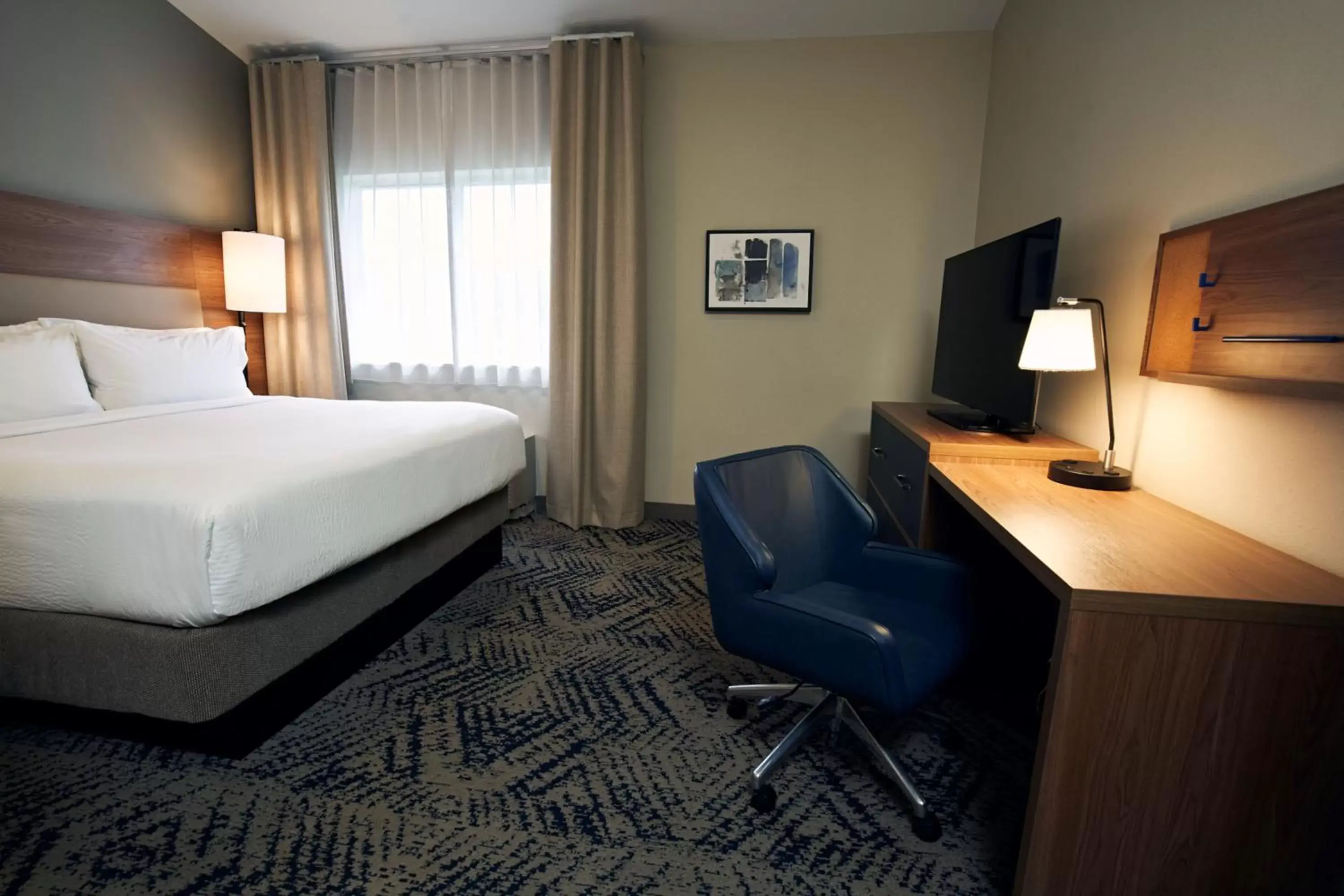 TV and multimedia, Bed in Candlewood Suites Charleston – Mt. Pleasant, an IHG Hotel