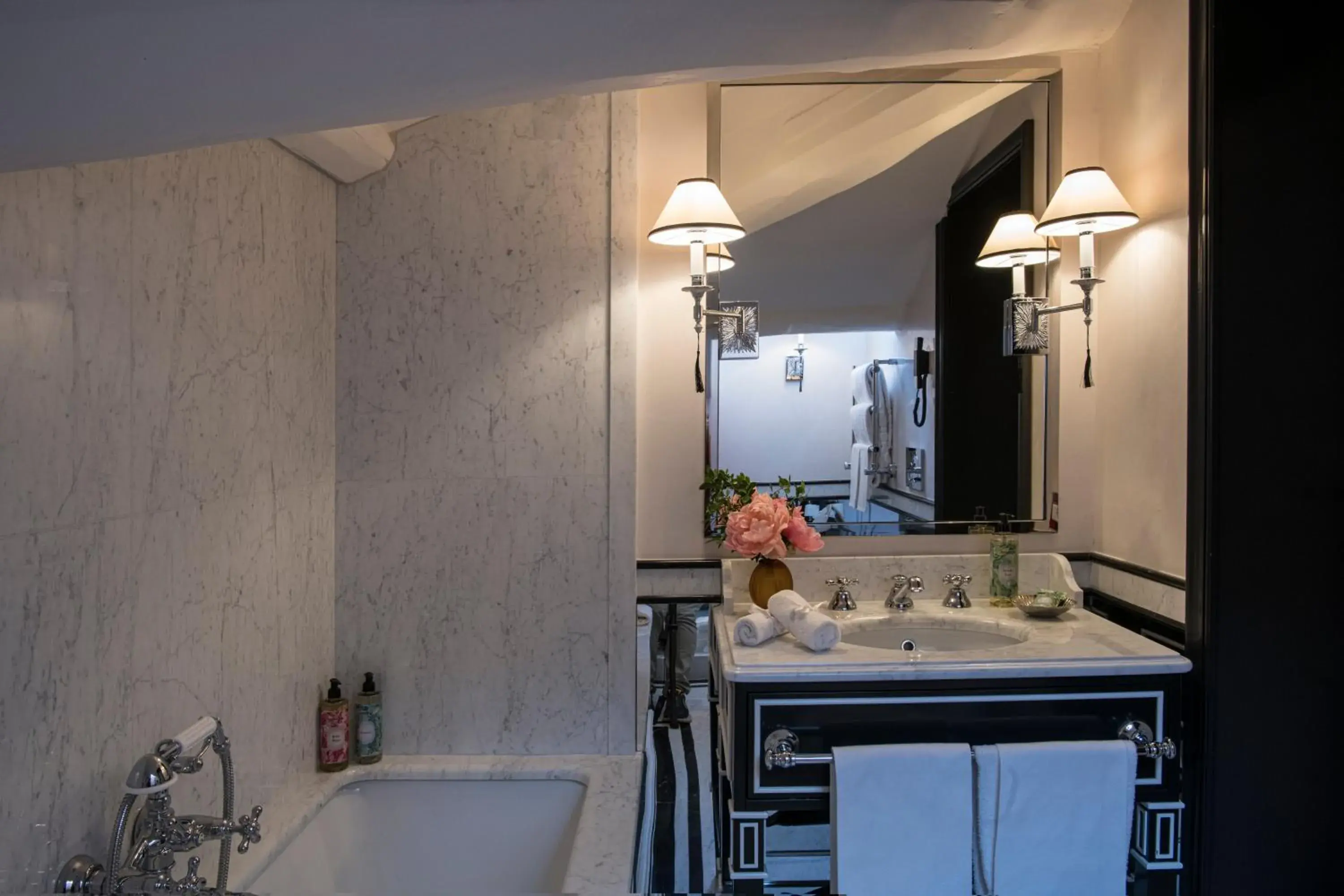Bathroom in Hotel d'Inghilterra Roma - Starhotels Collezione