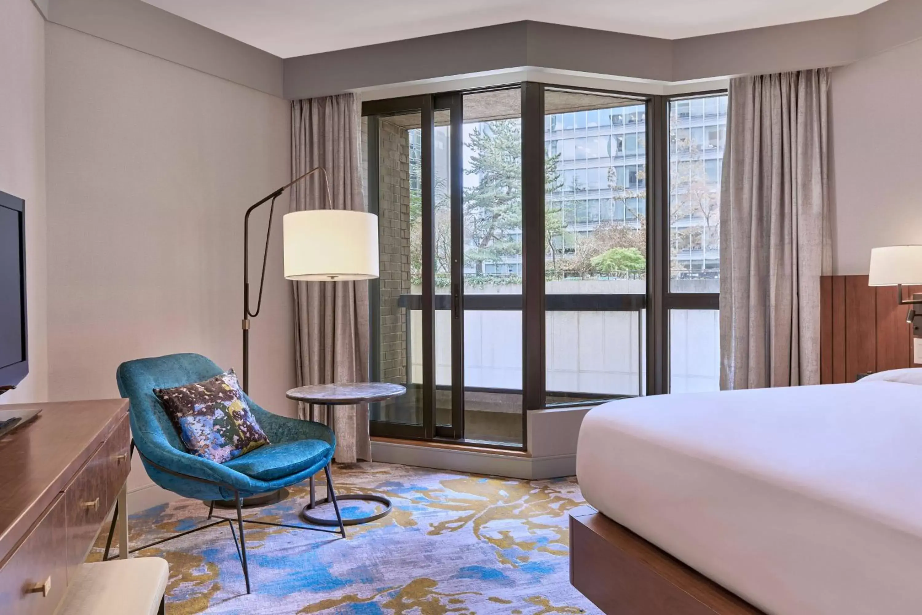 Photo of the whole room, Seating Area in Metropolitan Hotel Vancouver