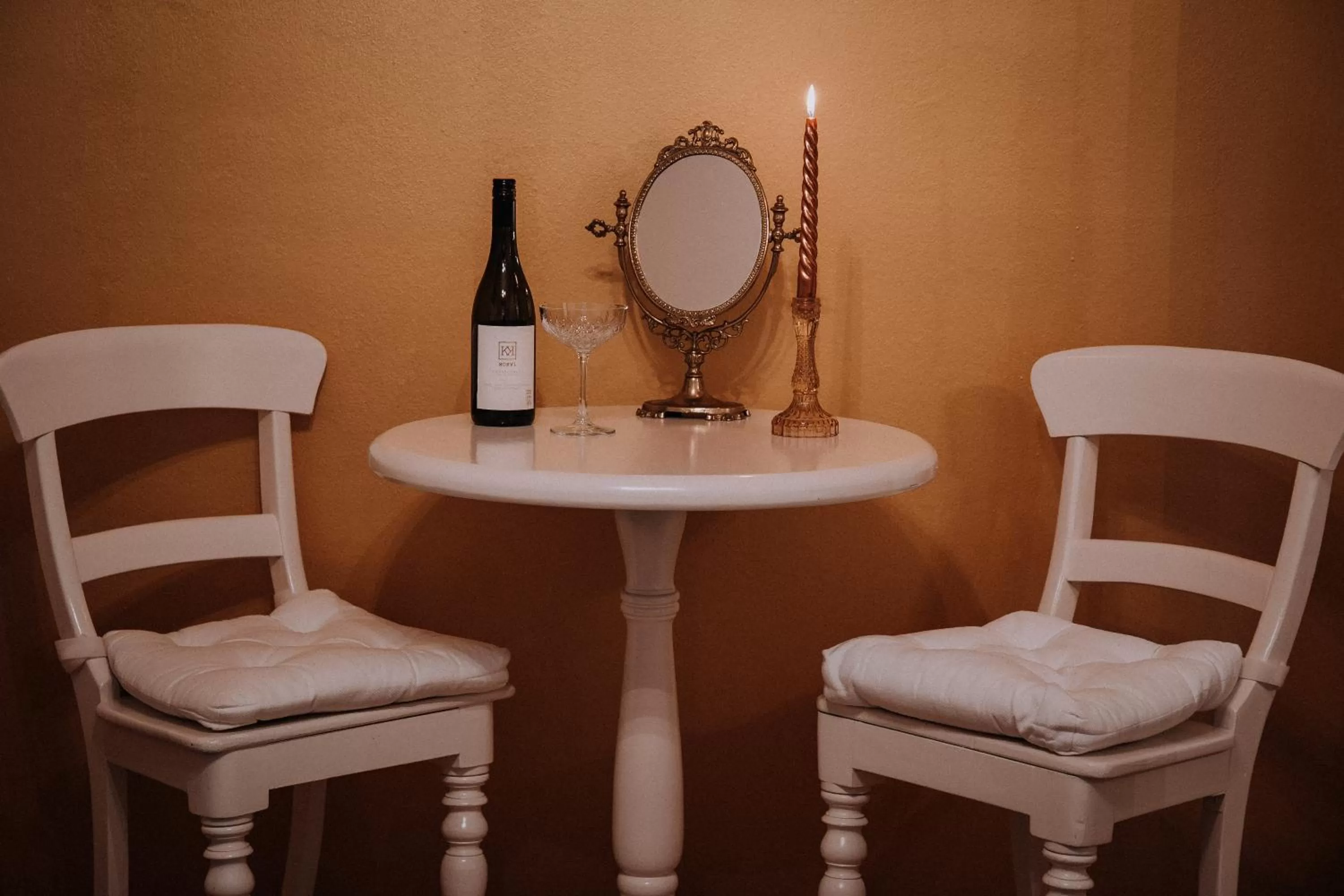 Decorative detail in Splavar Rooms