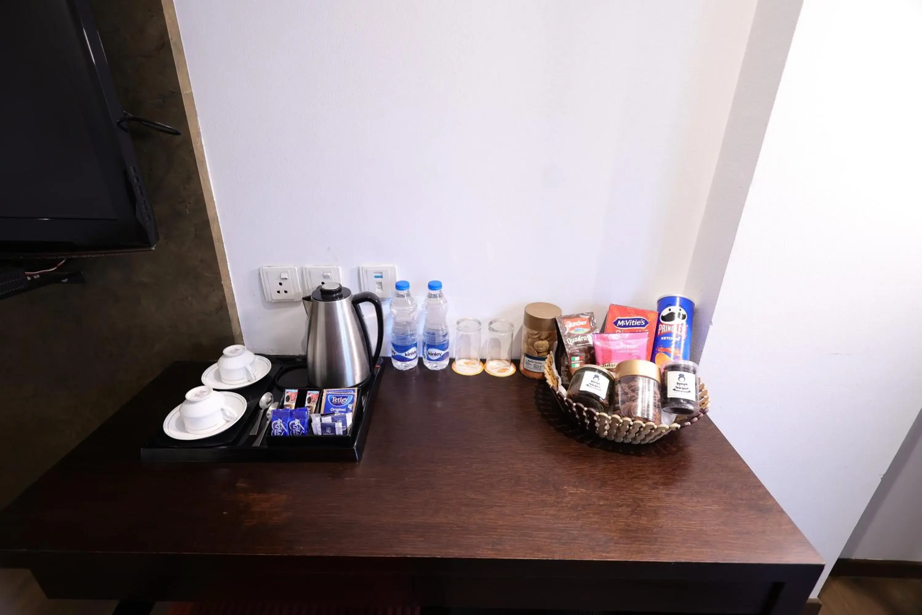 Coffee/Tea Facilities in Hotel GODWIN DELUXE - New Delhi Railway Station - Paharganj