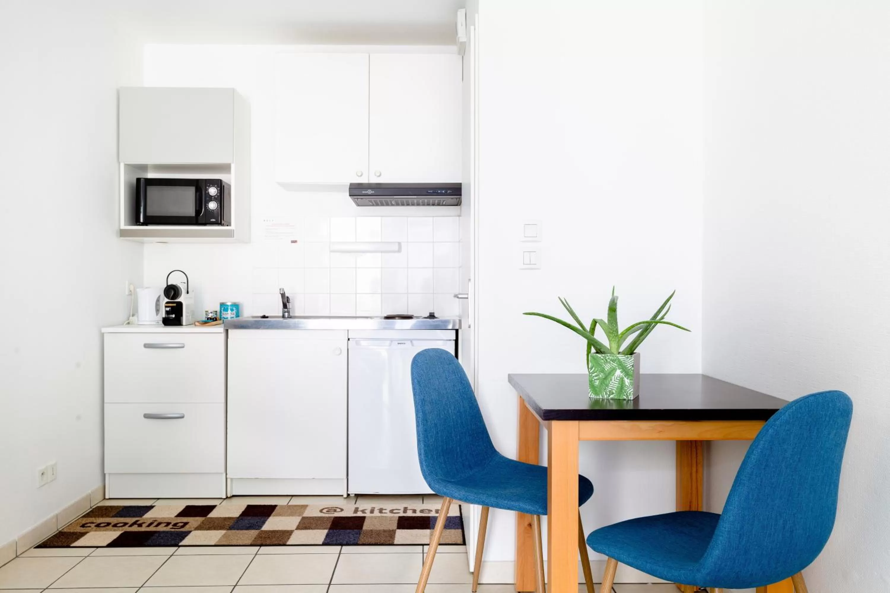 Kitchen or kitchenette in Cerise Nantes Atlantis