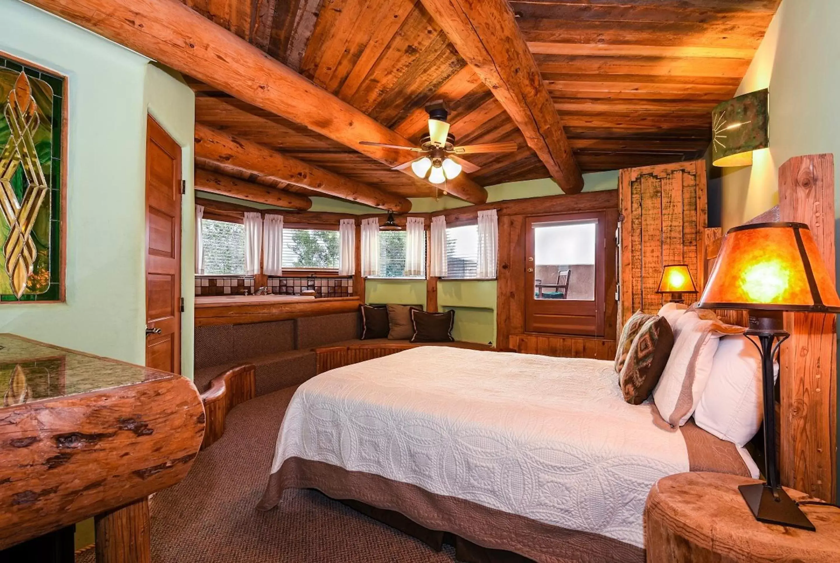 Bedroom, Bed in Chipeta Lodge